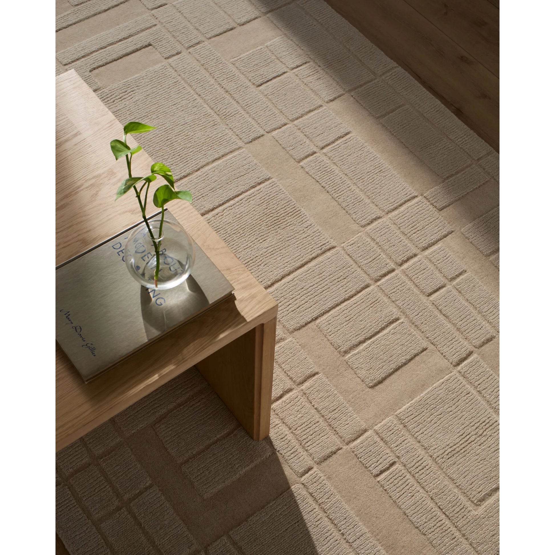 Luxuries FLW-2300 Rug by Surya. Made from wool in a unique style.