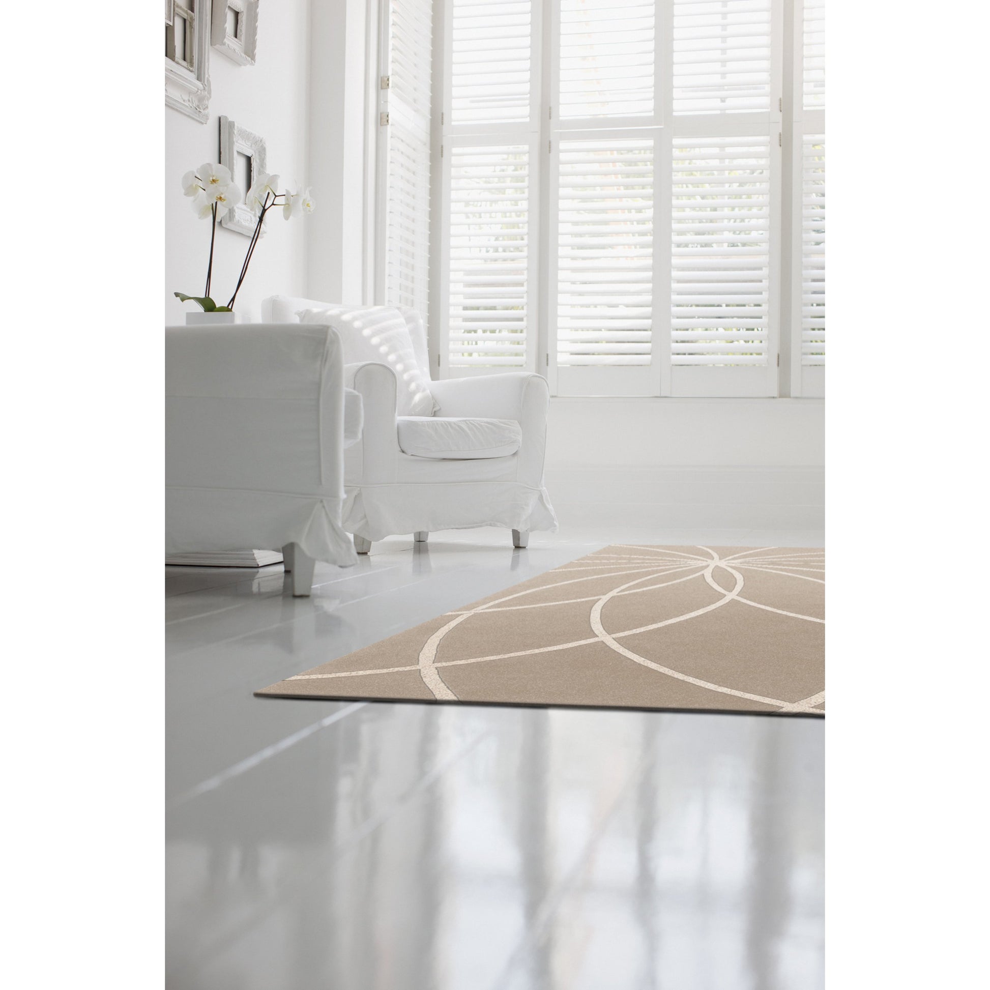 Forum Rug - 202 by Livabliss. Made from 100% wool in a unique style.