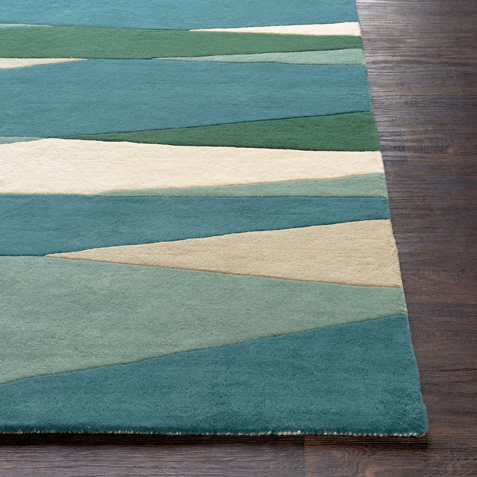 Forum Rug - 15557 by Livabliss. Made from 100% wool in a unique style.