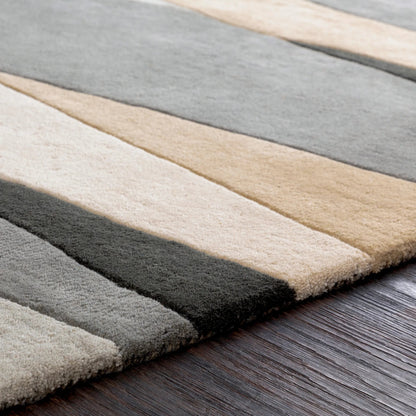 Forum Rug - 15557 by Livabliss. Made from 100% wool in a unique style.