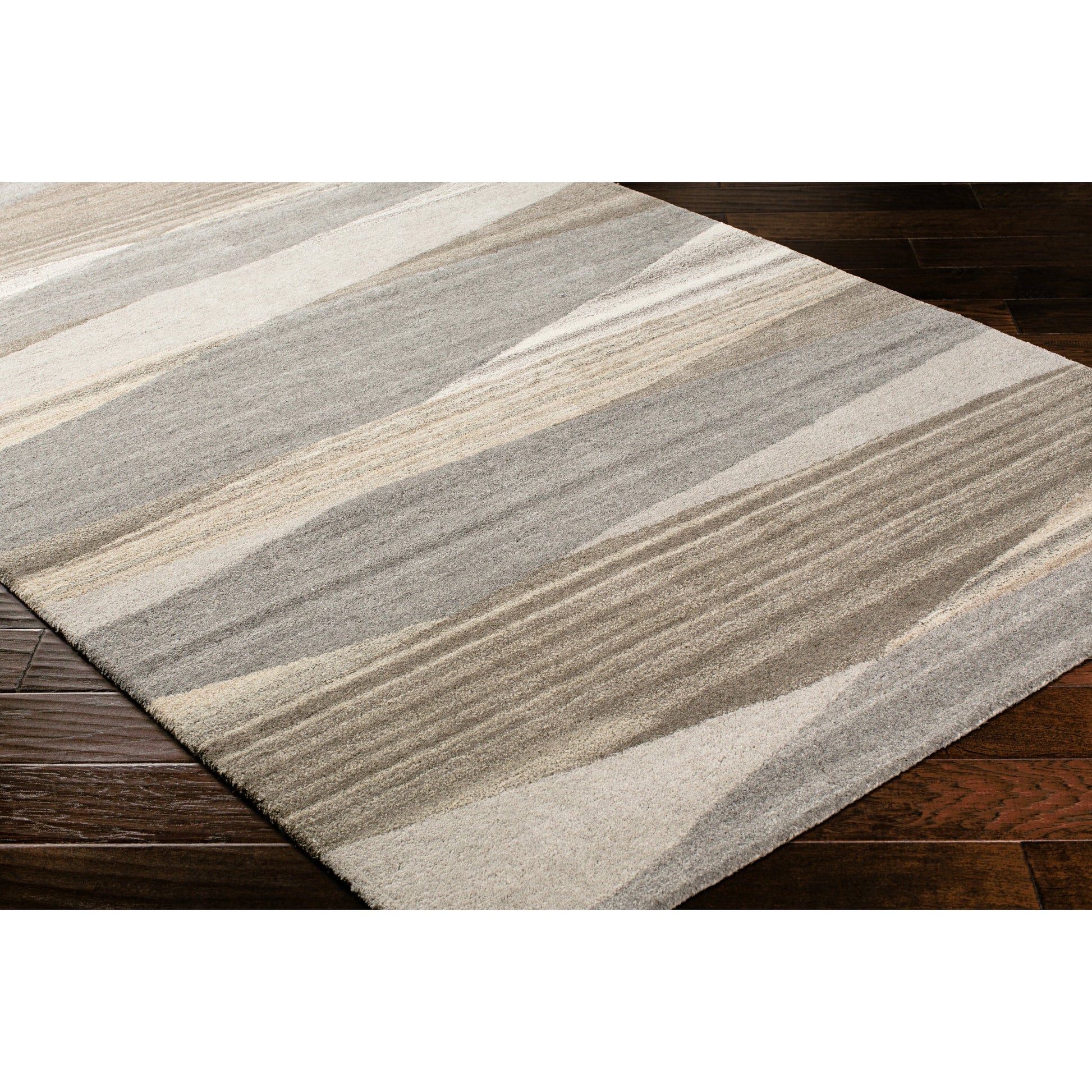 Forum Rug - 15557 by Livabliss. Made from 100% wool in a unique style.