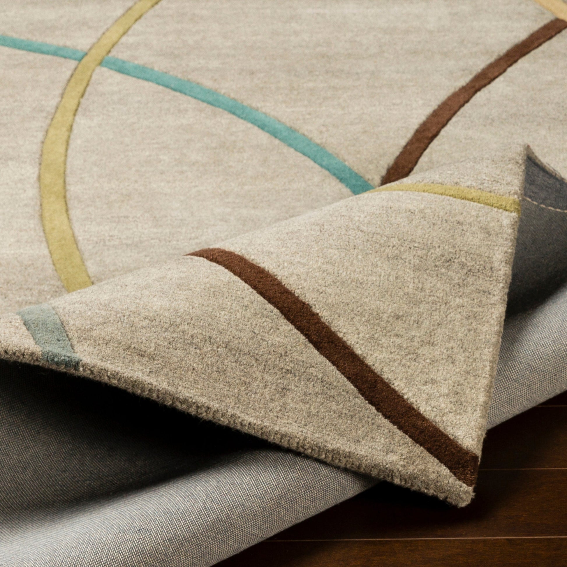 Forum Rug - 202 by Livabliss. Made from 100% wool in a unique style.