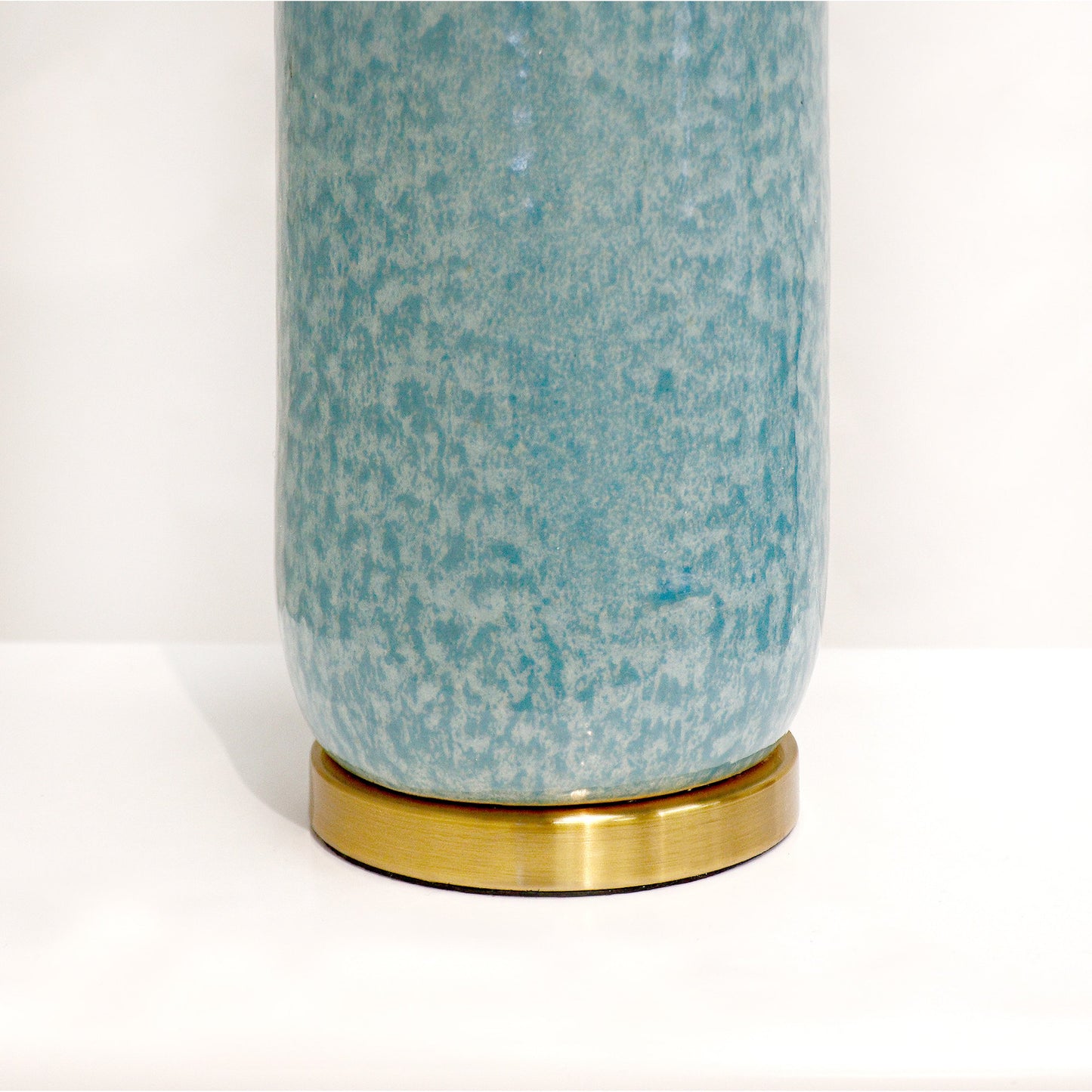 002 SR-785784 | Closeup | Tucson Table Lamp by Pasargad Home in gold and blue. Made from ceramic in a coastal style.