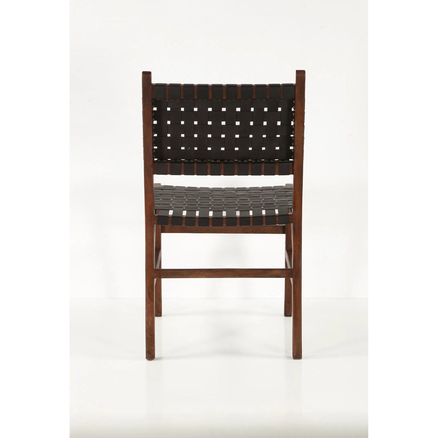 006 SI-2065559 | Additional Silo | Lisbon Dining Chair by World Interiors in black, royal brown. Made from mango wood, leather in a coastal style.
