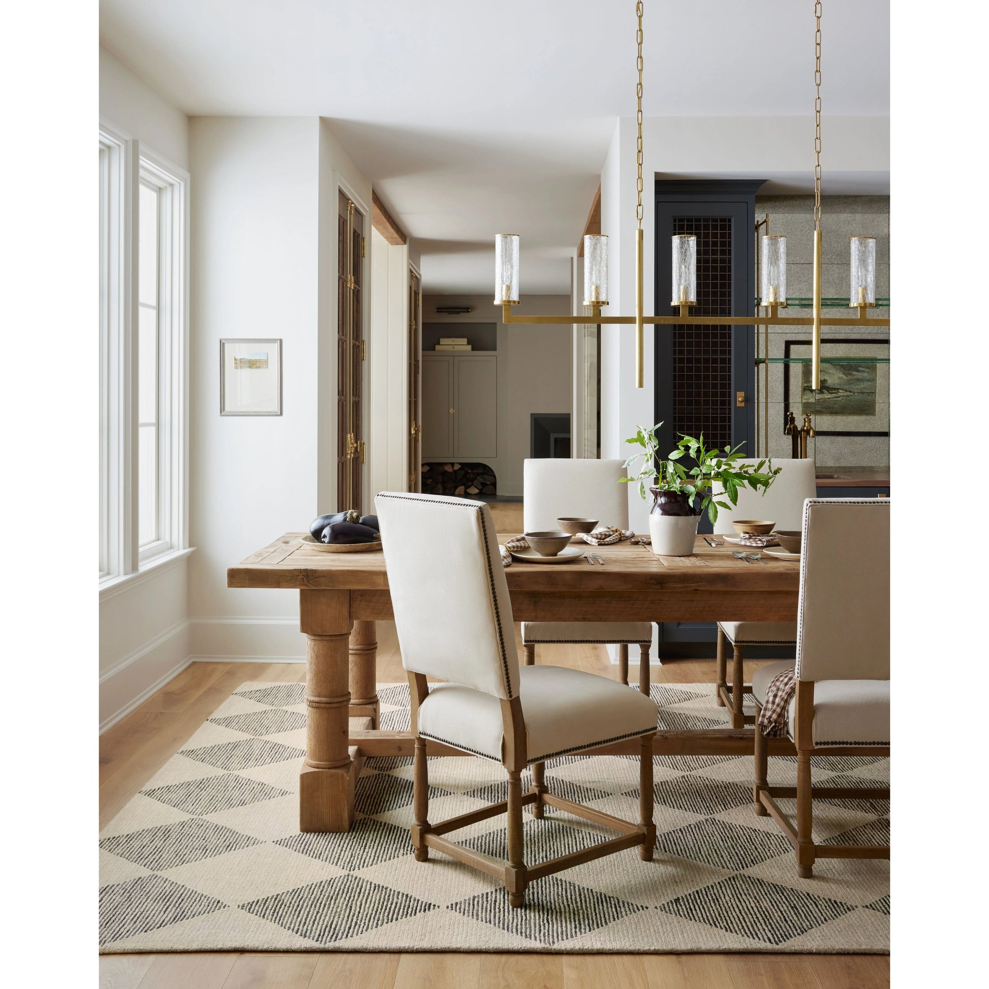 Francis FRA-01 Rug by Chris Loves Julia x Loloi. Made from 100% wool in a unique style.