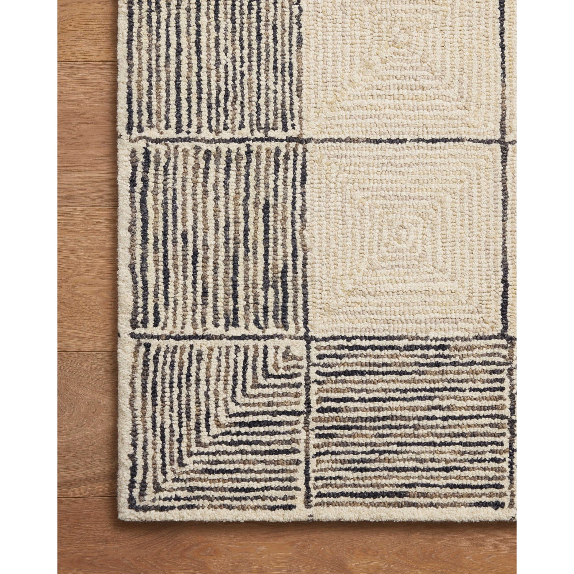Francis FRA-02 Rug by Chris Loves Julia x Loloi. Made from 100% wool in a unique style.