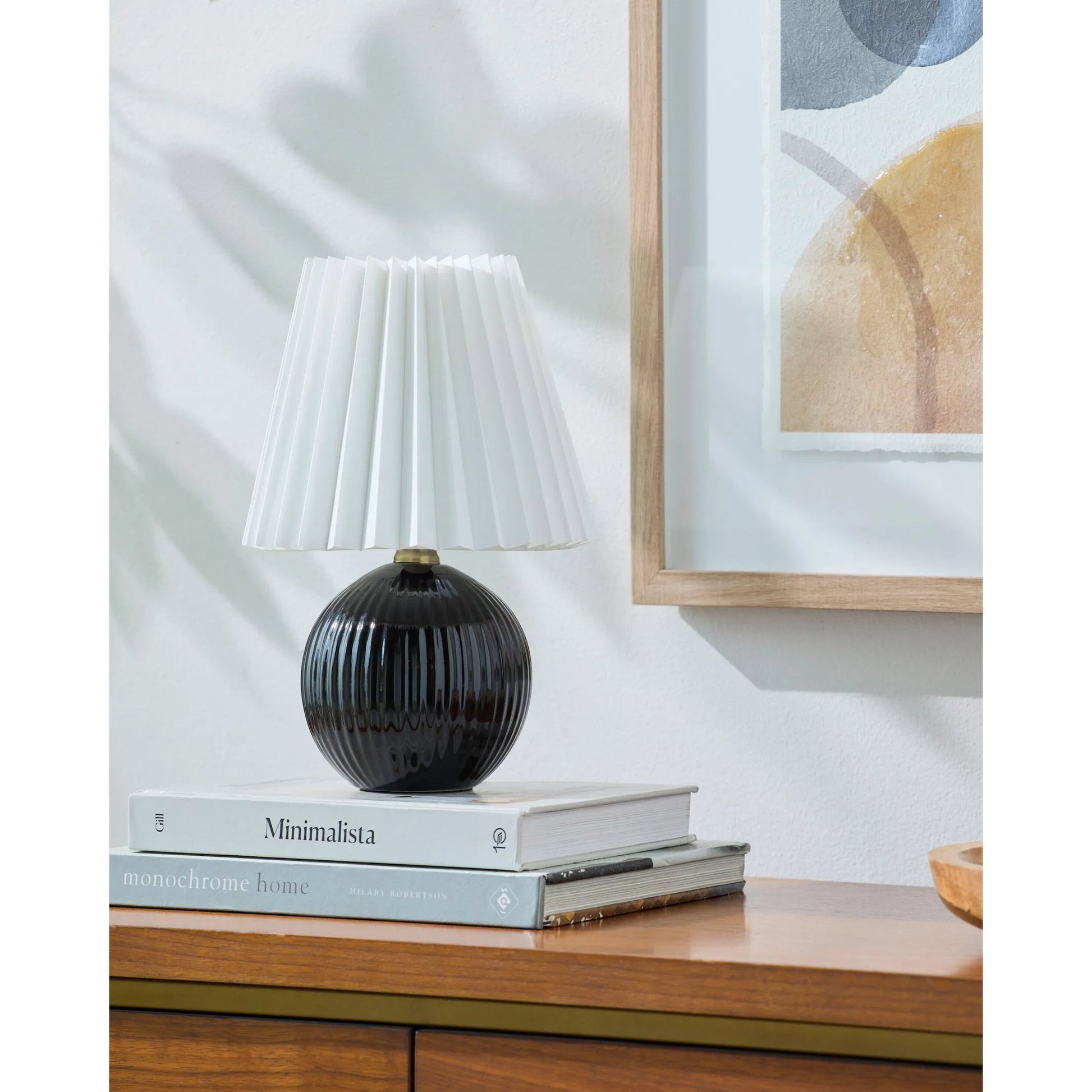 Ferez Table Lamp I - 539181 by Livabliss in glazed. Made from ceramic, linen, polystyrene in a modern style.