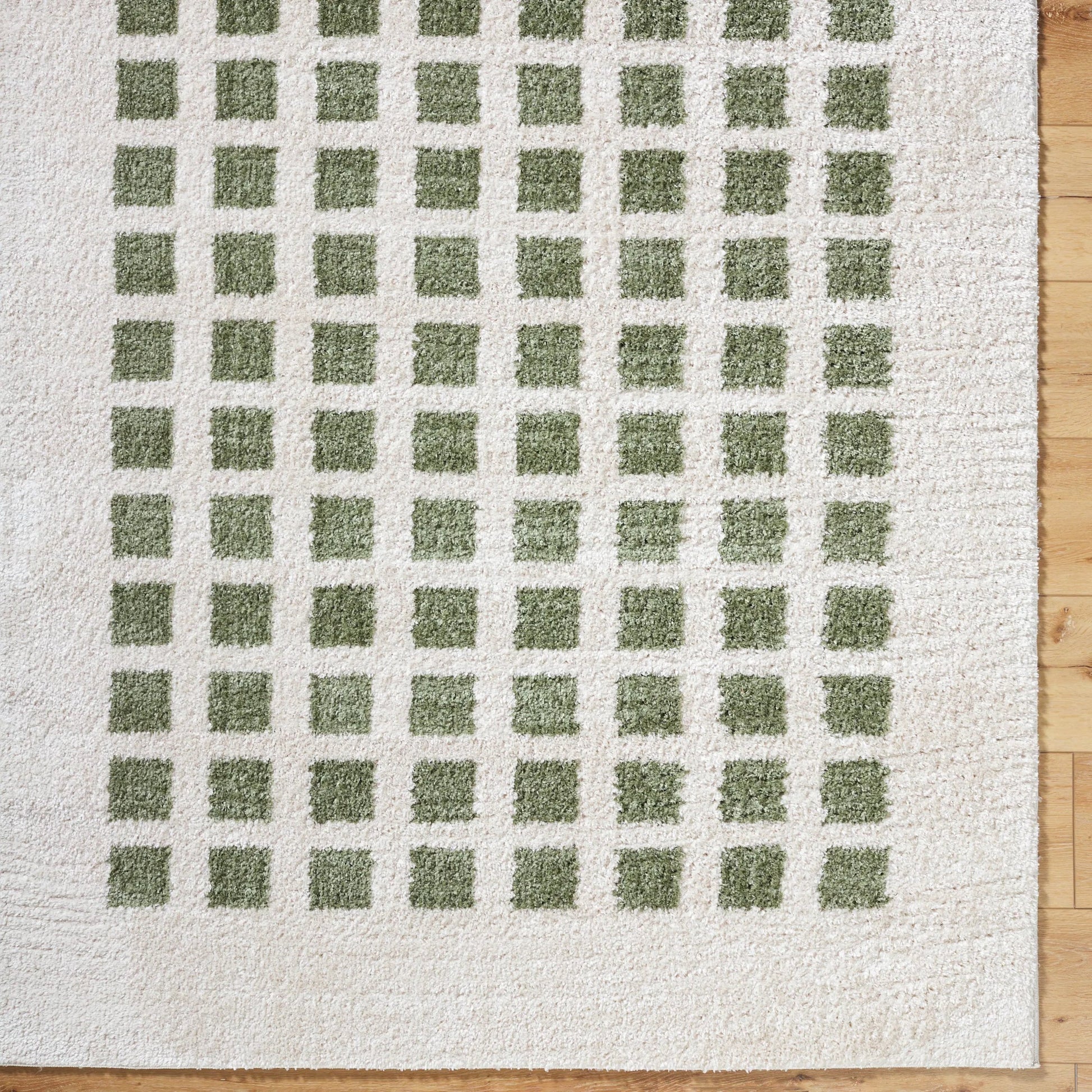 Fossay Shag FSG-2318 Rug by Livabliss. Made from polyester in a unique style.