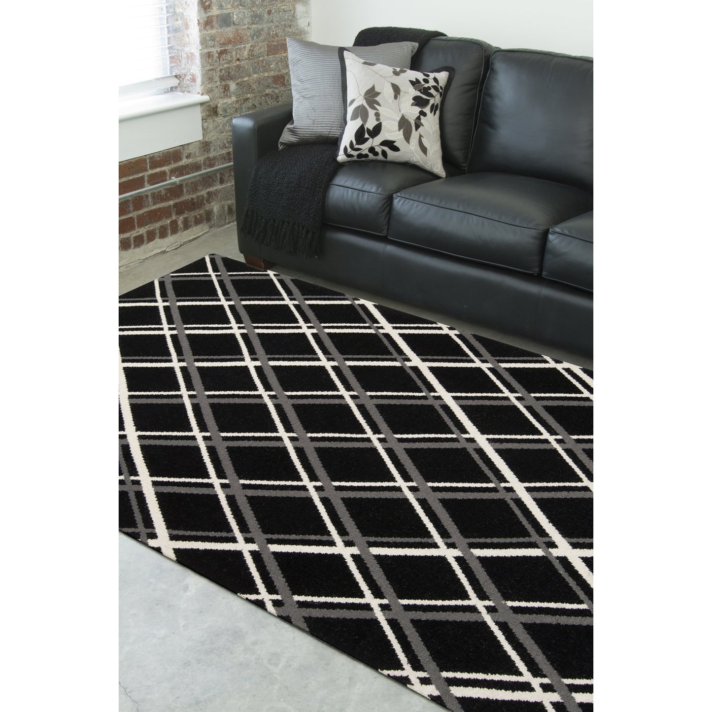 004 31731-3198 | Lifestyle | Frontier Rug - 1325 by Surya in black, charcoal, light beige. Made from 100% wool in a unique style.