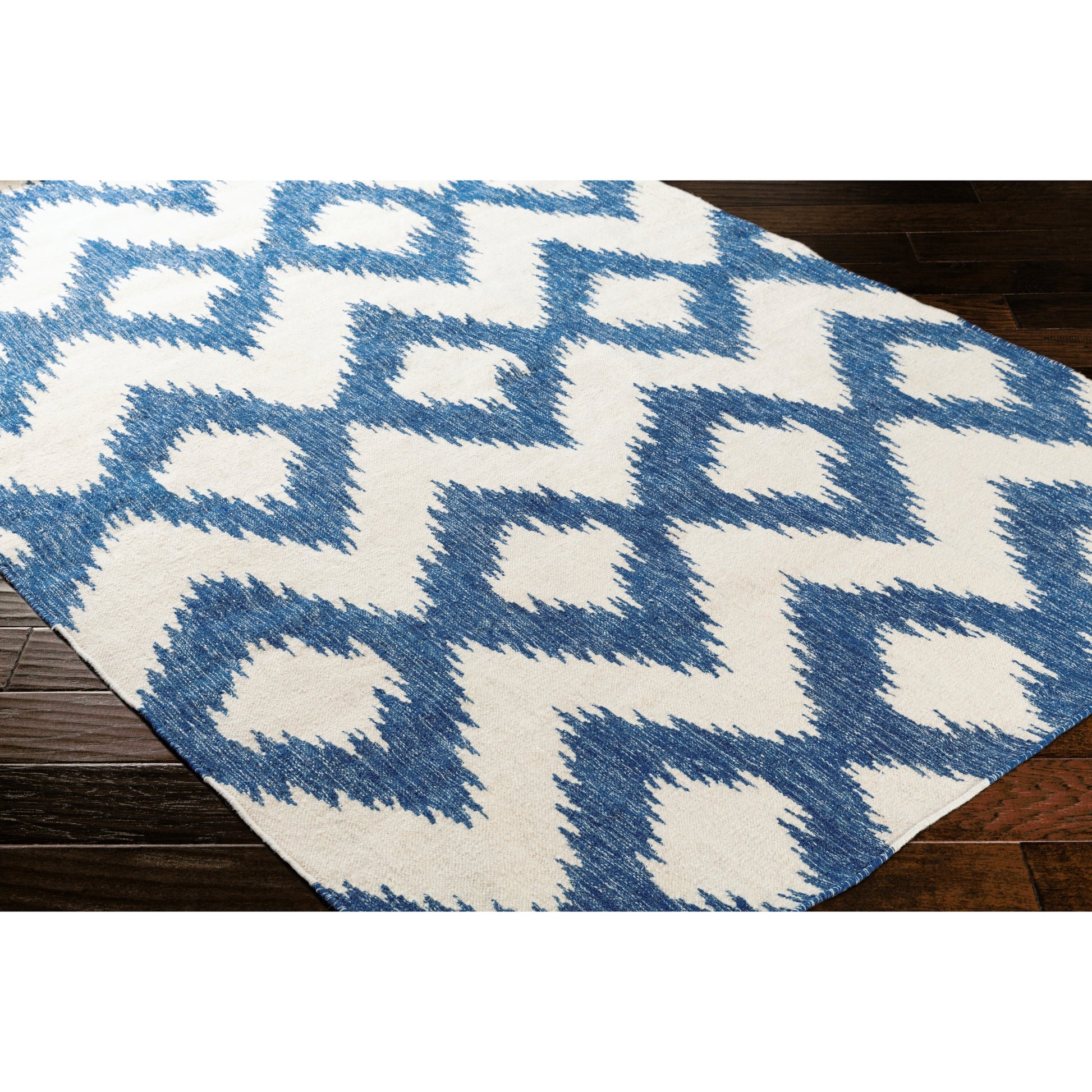 Frontier FT-514 Rug by Surya. Made from 100% wool in a unique style.