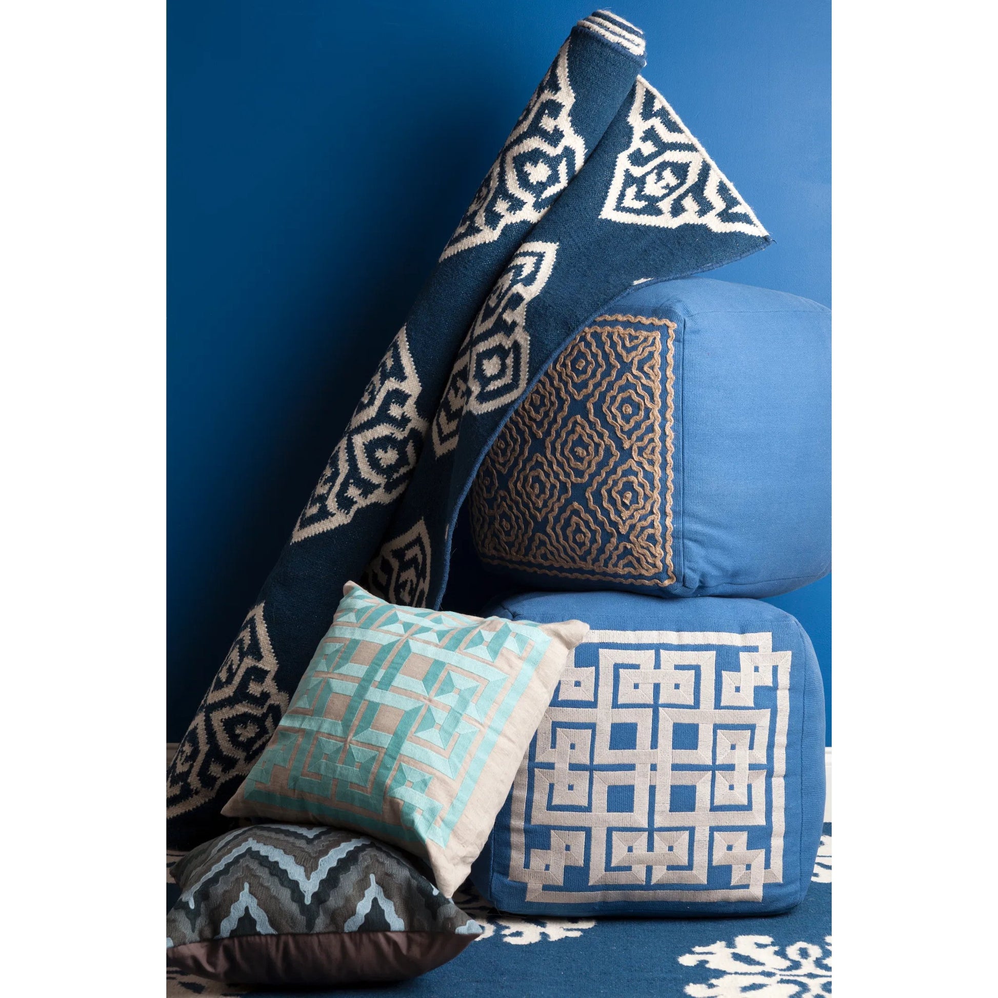 Frontier Rug - 622 by Surya. Made from 100% wool in a unique style.