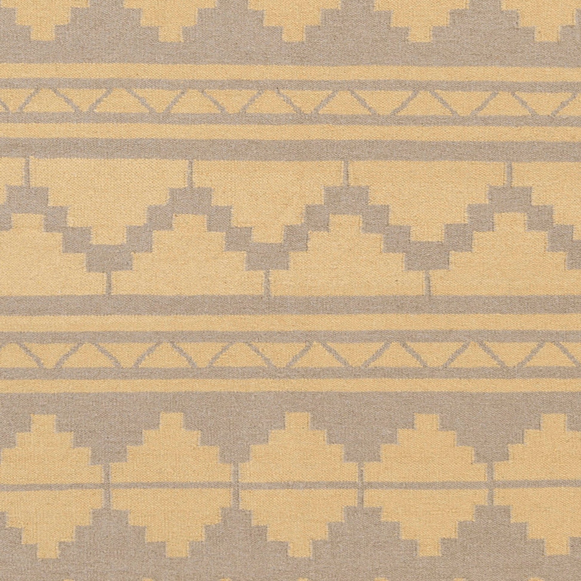 Frontier Rug - 789 by Surya. Made from 100% wool in a unique style.