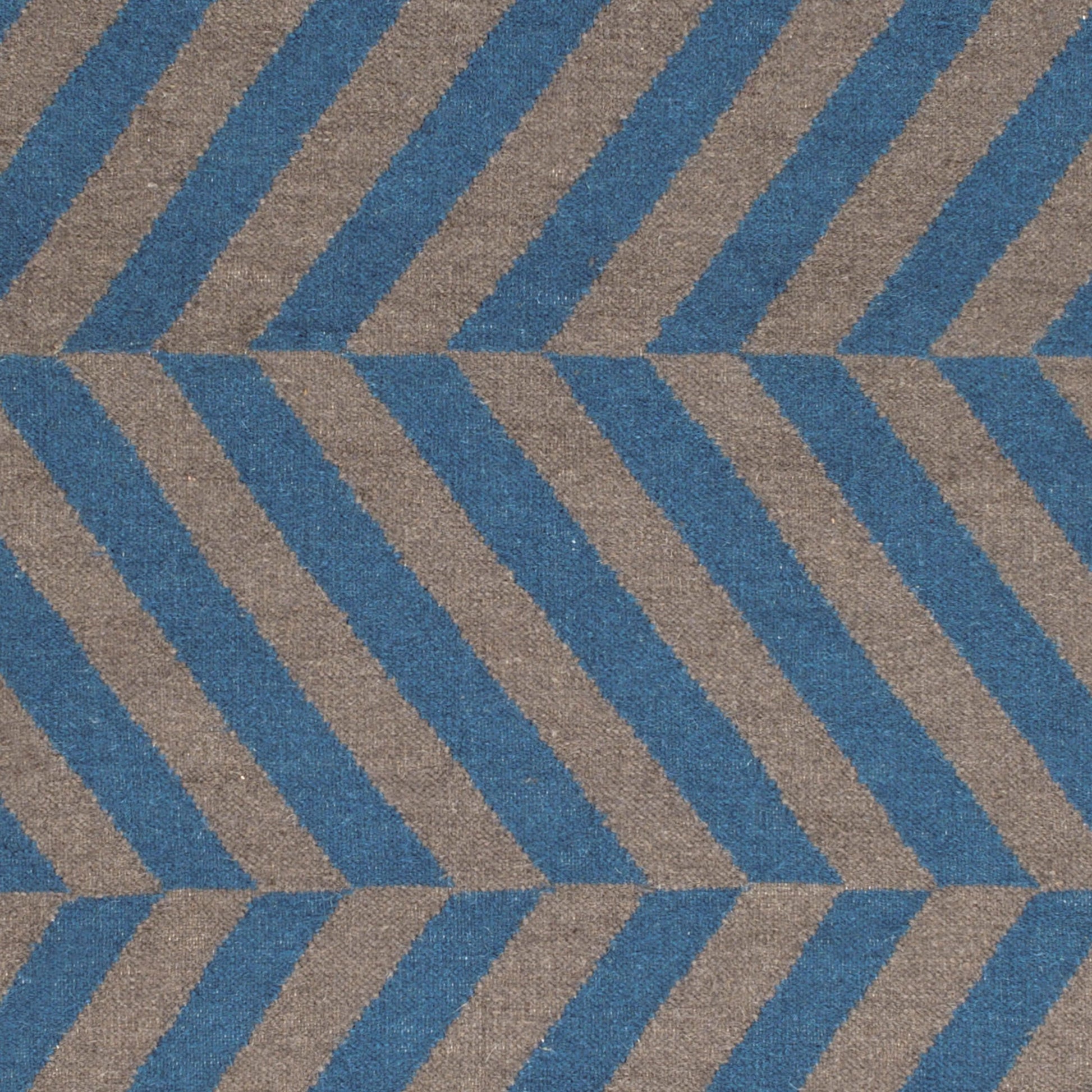 Frontier Rug - 1340 by Surya. Made from 100% wool in a unique style.