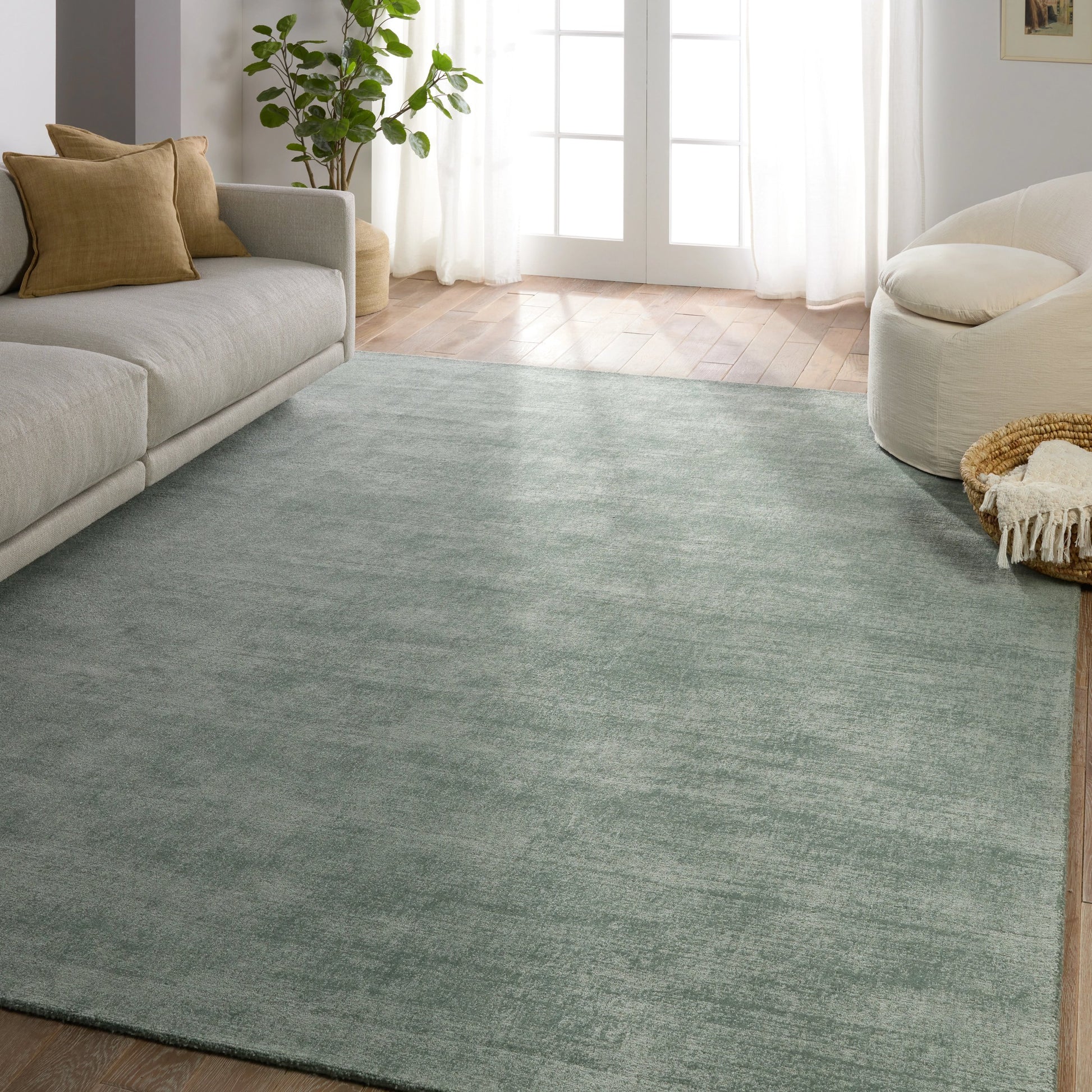 Fletcher FTR05 Rug by Jaipur Living. Made from 100% pet yarn in a unique style.