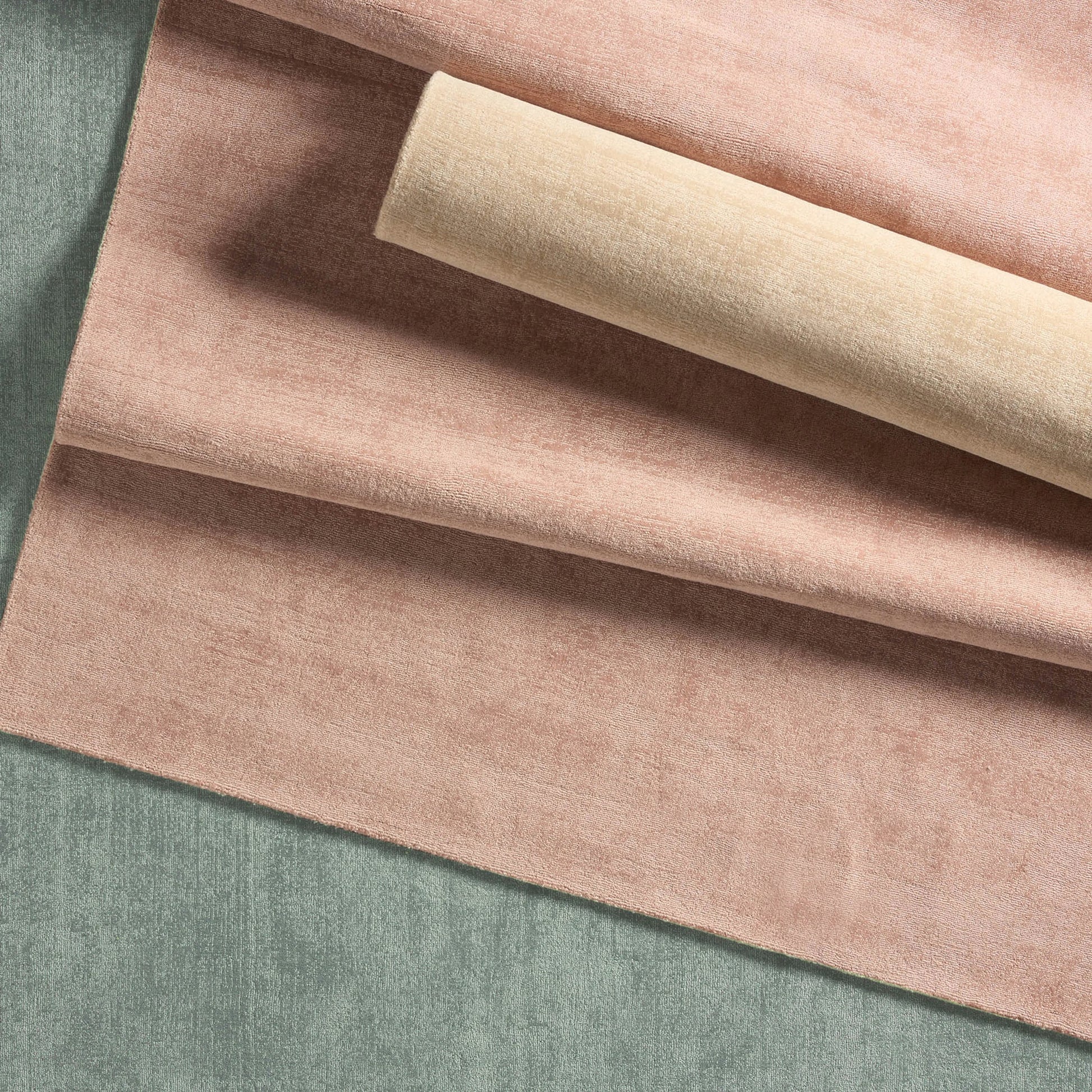 Fletcher FTR05 Rug by Jaipur Living. Made from 100% pet yarn in a unique style.