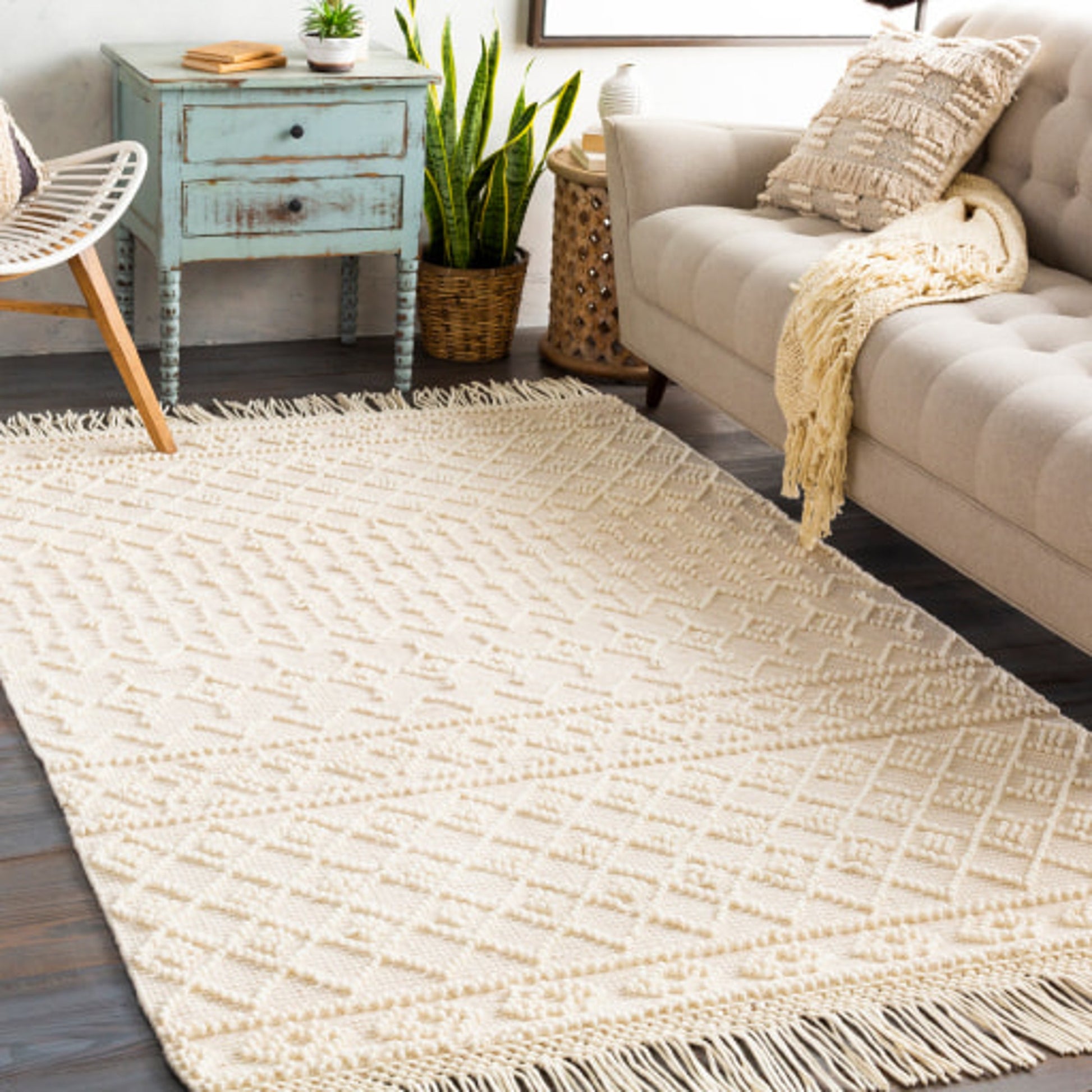 Farmhouse Tassels FTS-2304 Rug by Livabliss in white, beige. Made from 60% wool, 40% cotton in a unique style.