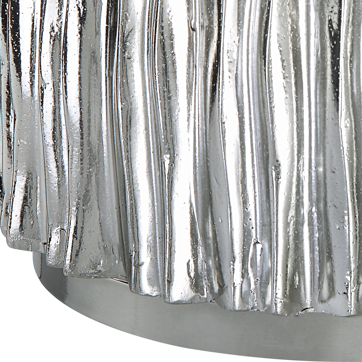 006 SI-2108105 | Closeup | Echo Modern Drink Table by Uttermost in dark. Made from resin, iron, mirror, mdf in a modern style.