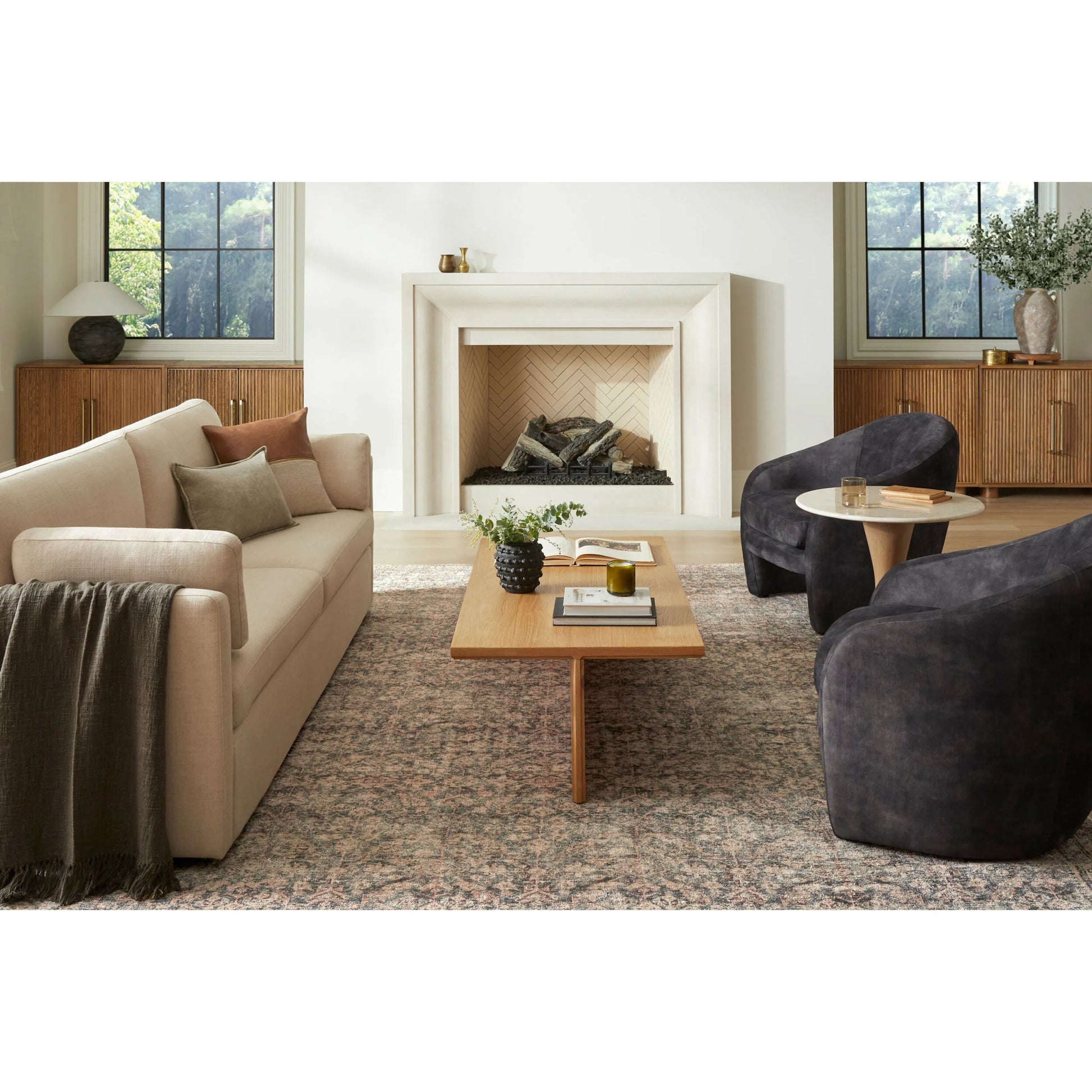 Collins Avenue GACA-2303 Rug by Galey Alix x Livabliss. Made from polyester in a unique style.