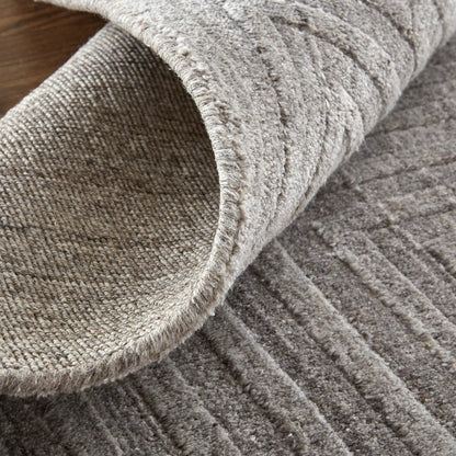 Redford Transitional Solid Rug - 8670F by Feizy. Made from 70% viscose, 30% wool in a unique style.