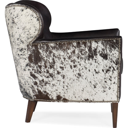 Kato Leather Club Chair by Hooker Furniture. Made from leather in a traditional style.