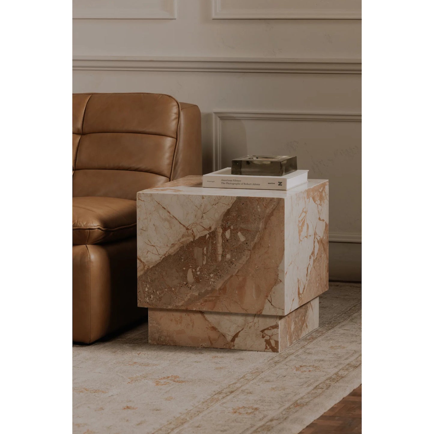 012 SI-2441459 | Lifestyle | Layla Side Table by Moe's Home Collection in beige. Made from breccia aurora marble, mdf in a modern style.