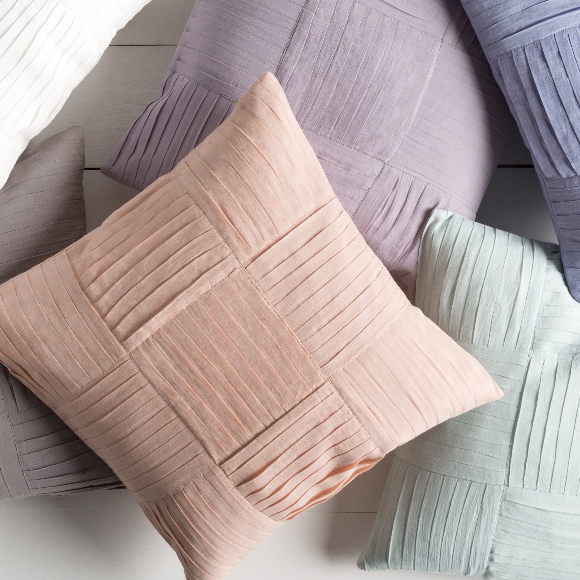 Gilmore Pillow - 23059 by Surya. Made from 100% cotton in a modern style.