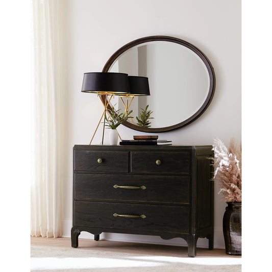 Americana Bachelor Chest by Hooker Furniture. Made from oak veneers with solid-wood edge top in a traditional style.