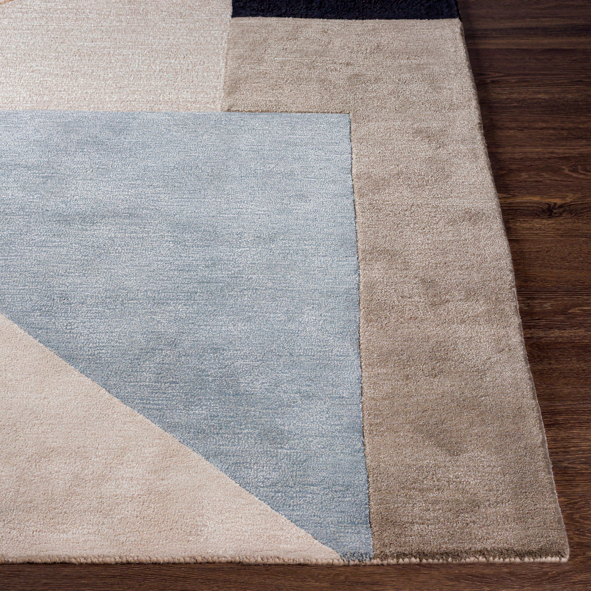 Glasgow Rug by Surya in gray, light gray, denim, black, light beige, camel. Made from 60% viscose, 40% wool in a modern style.
