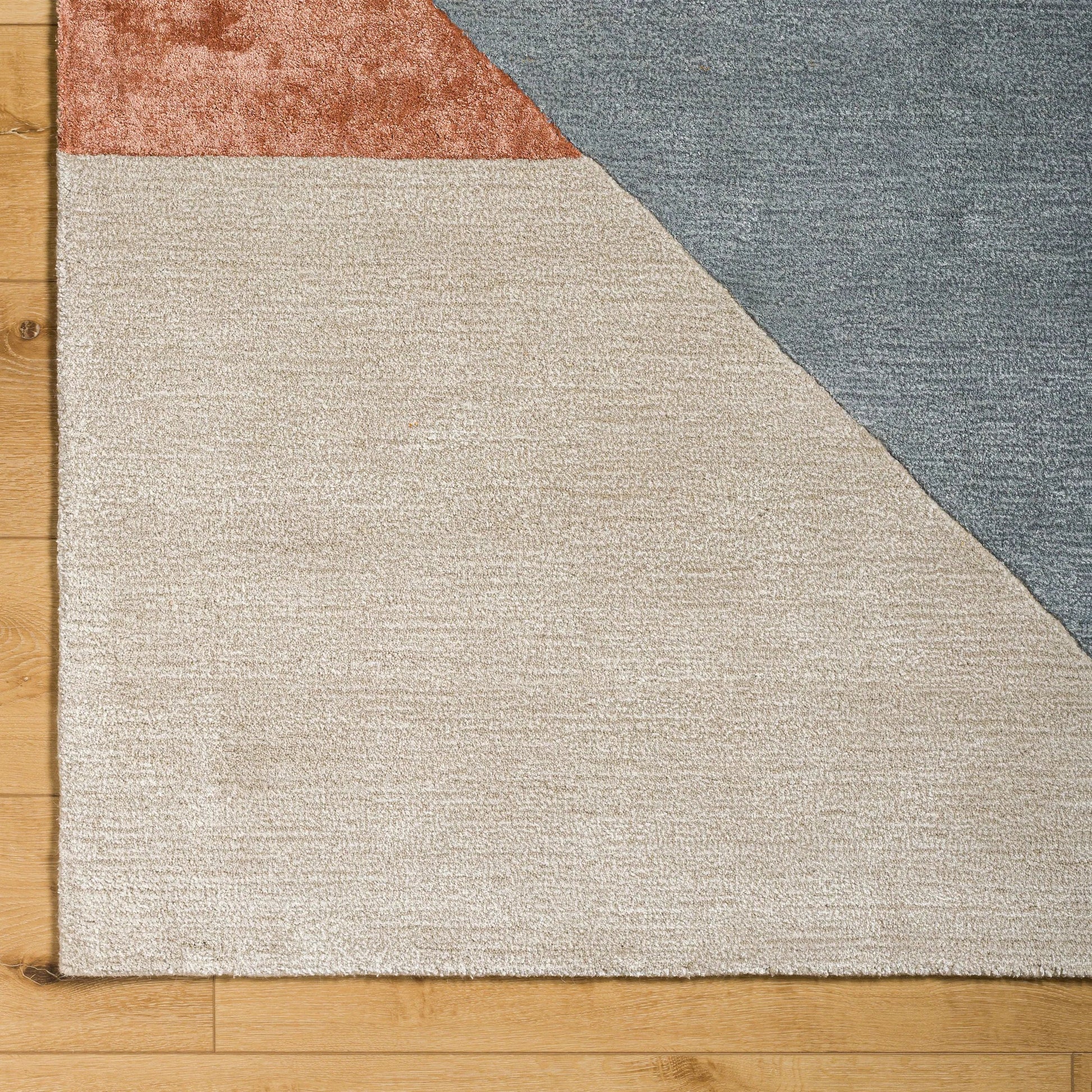 Glasgow Rug by Surya in gray, light gray, denim, black, light beige, camel. Made from 60% viscose, 40% wool in a modern style.