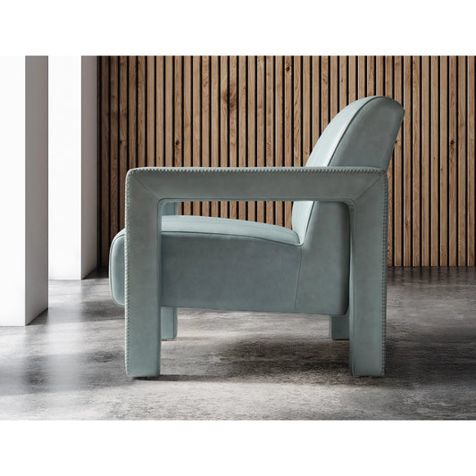 Covette Accent Chair by Hooker Furniture. Made from leather in a traditional style.