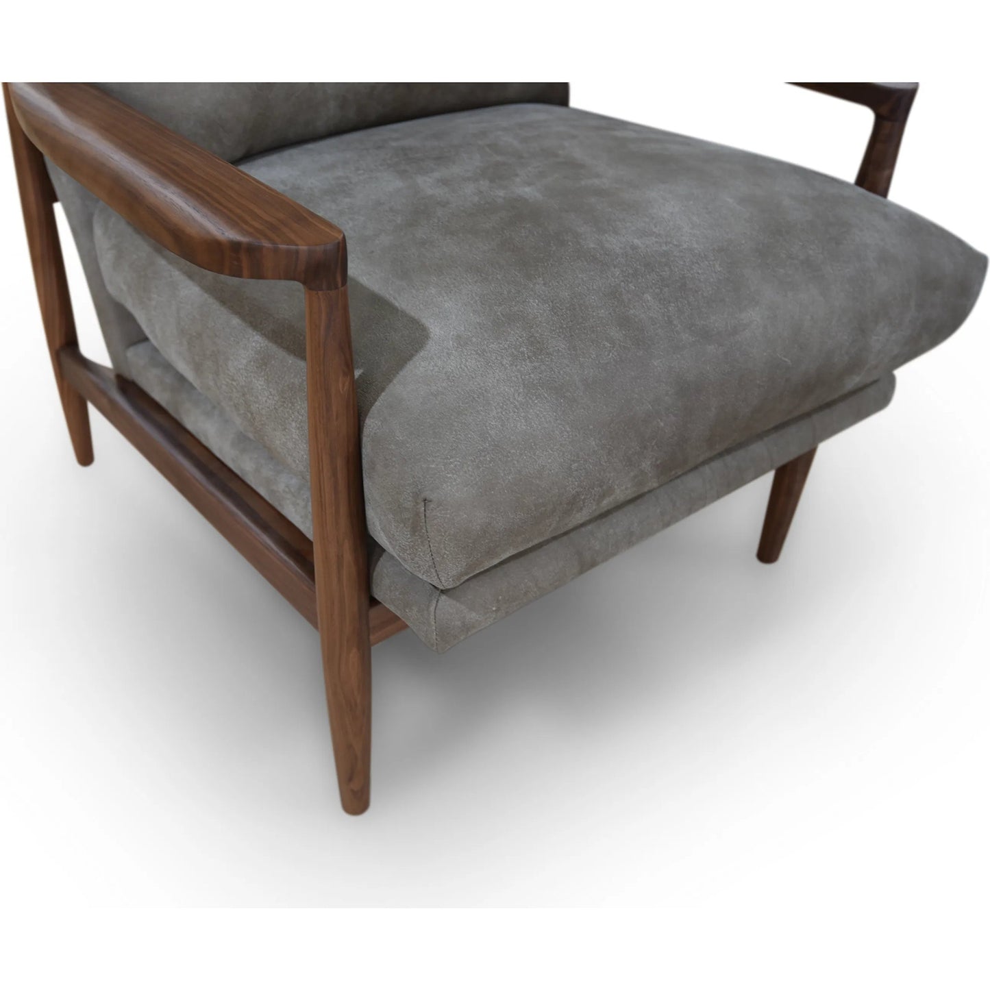 007 SI-2441304 | Closeup | Arturo Accent Chair by Moe's Home Collection. Made from 100% top grain leather, solid walnut frame, high density foam seat, back with webbing suspension in a transitional style.