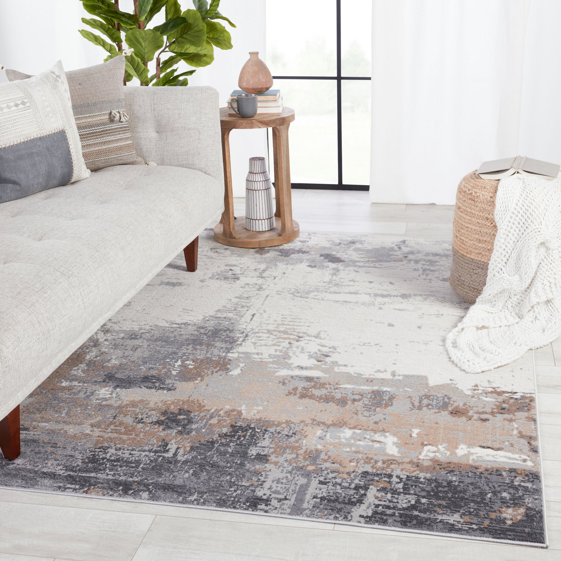 Grotto GRO02 Rug by Jaipur Living in gray, ivory. Made from 60% polypropylene, 40% polyester in a unique style.