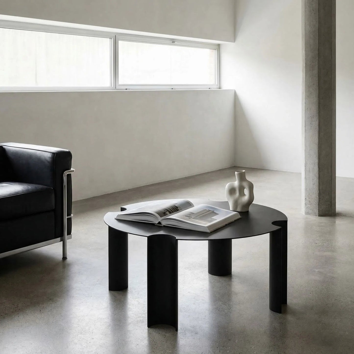 004 SI-2536855 | Lifestyle | Luca Coffee Table by Noir in matte black. Made from iron in a unique style.