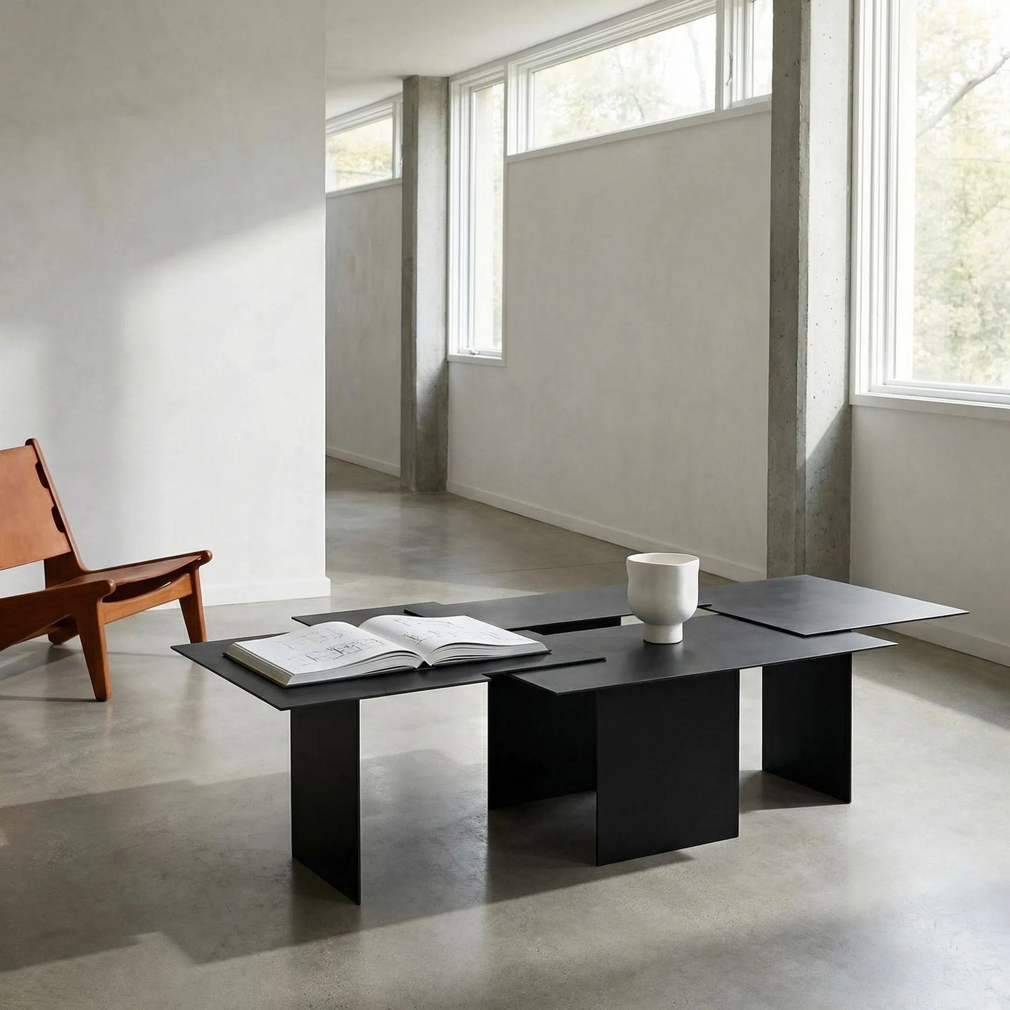 004 SI-2536851 | Lifestyle | Delphi Coffee Table by Noir in matte black. Made from iron in a unique style.