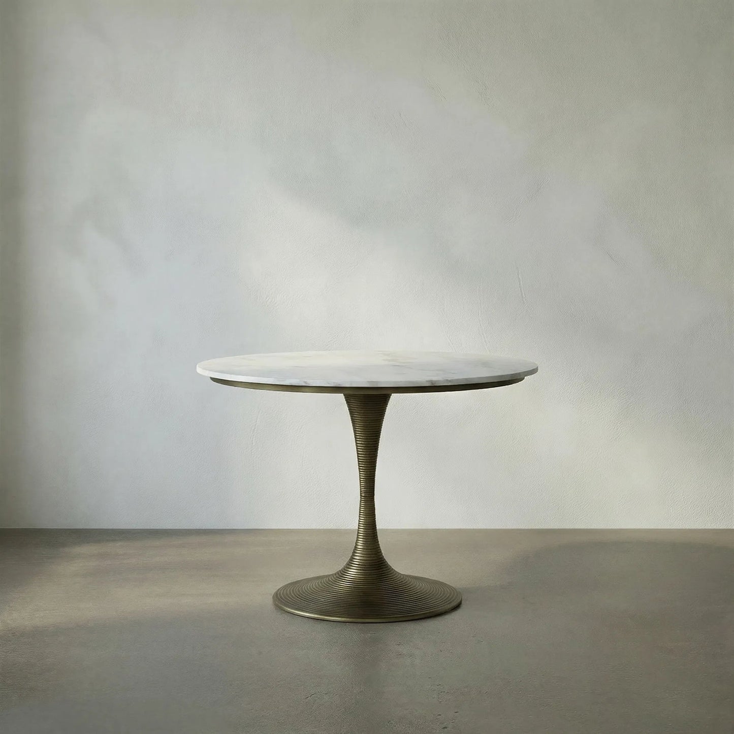 013 SI-2189451 | Lifestyle | Joni Table 36" by Noir. Made from unique in a modern style.