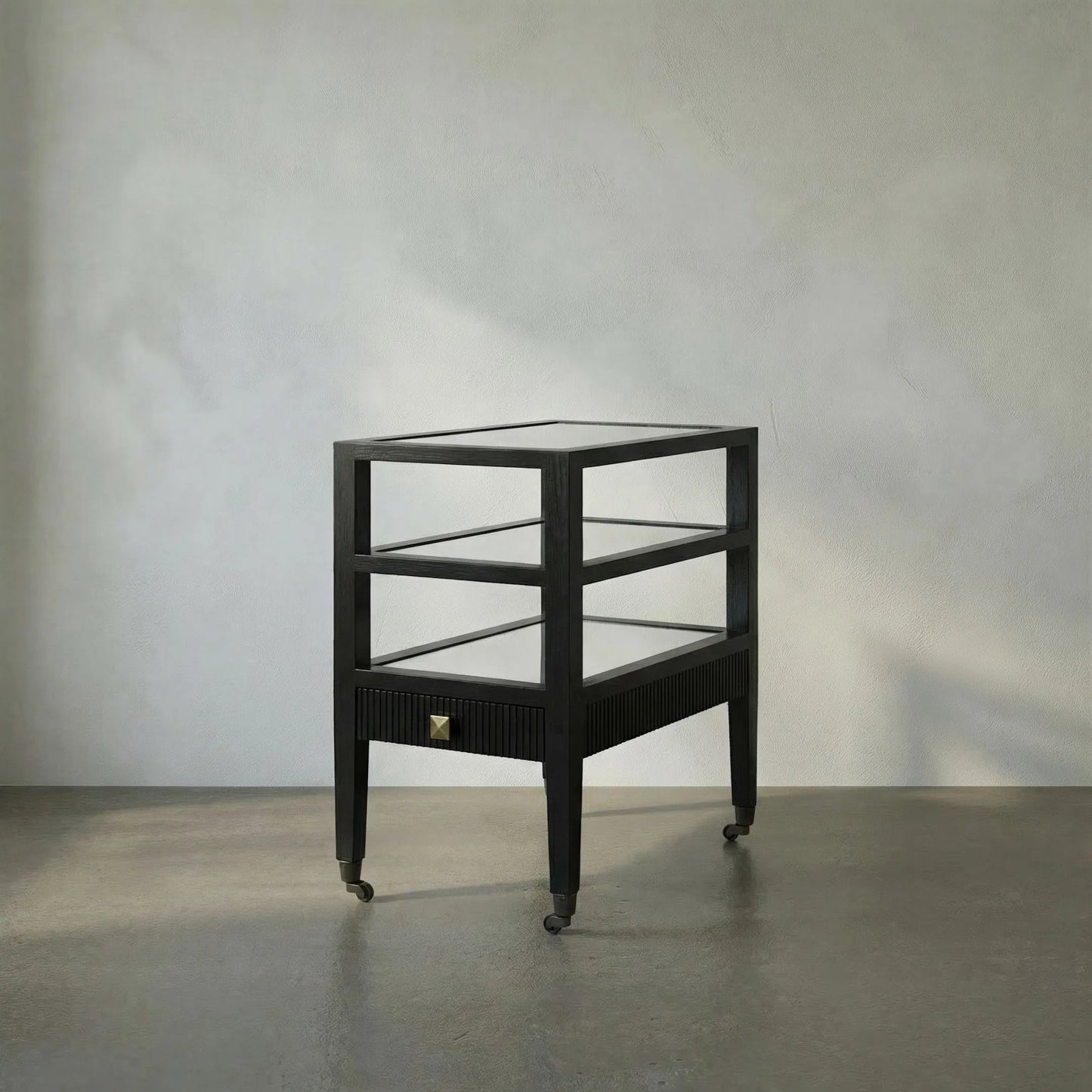 006 S-335038 | Lifestyle | Lesly Side Table by Noir. Made from birch, mirrored top in a transitional style.