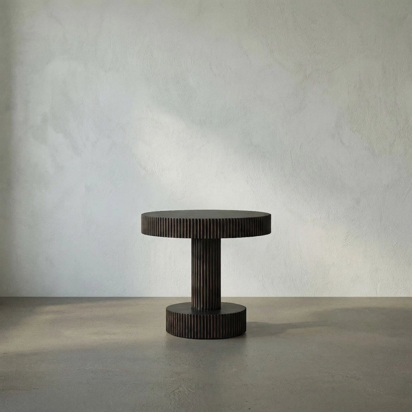 002 SI-2326261 | Lifestyle | Stringata Table by Noir in hand rubbed black with light brown trim. Made from mahogany, veneer in a modern style.