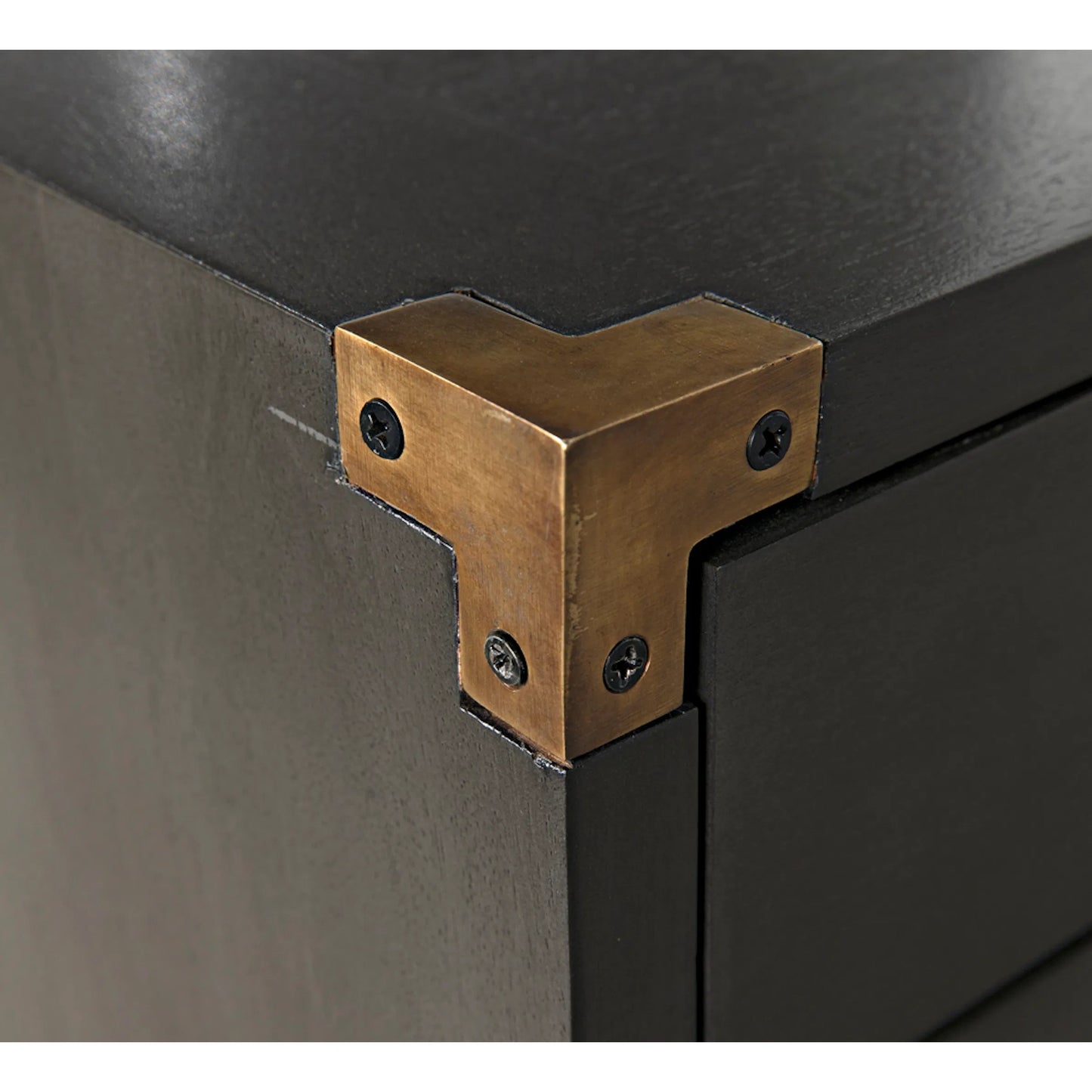 004 SR-783653 | Closeup | Campaign Chest by Noir in pale. Made from mahogany in a transitional style.