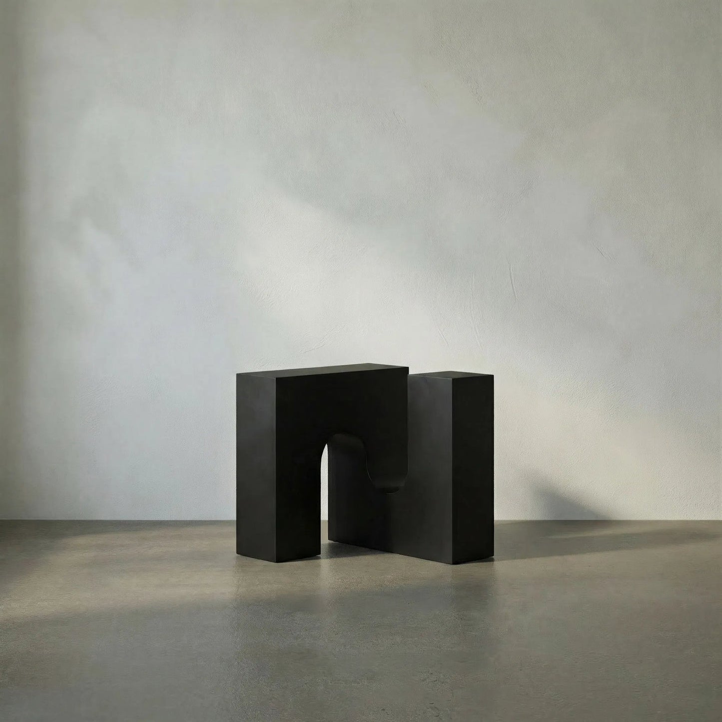 007 SI-2461781 | Lifestyle | Leopold Side Table by Noir in matte black. Made from iron in a modern style.
