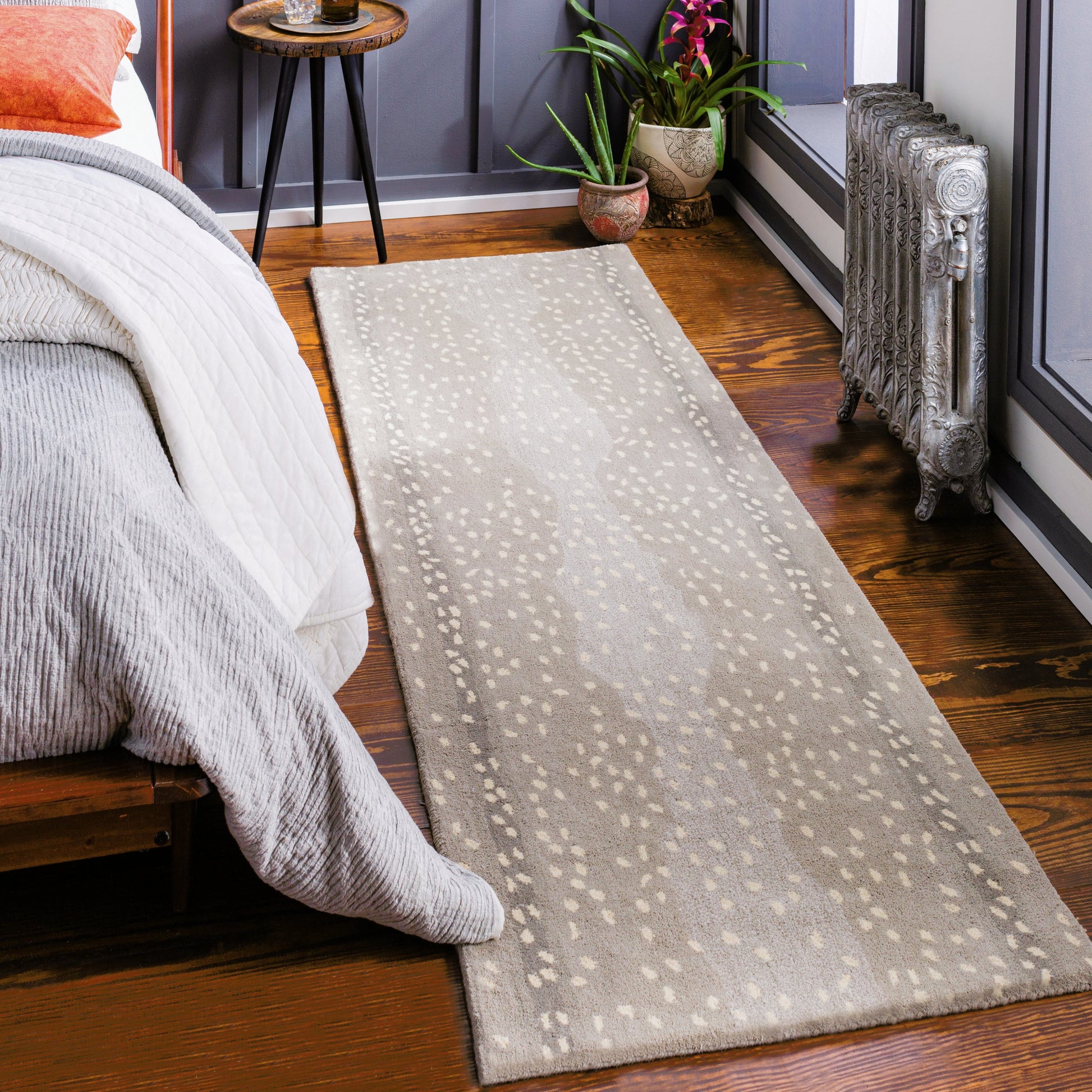 Gazelle Rug - 26511 by Surya. Made from 100% wool in a unique style.