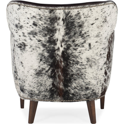 Kato Leather Club Chair by Hooker Furniture. Made from leather in a traditional style.