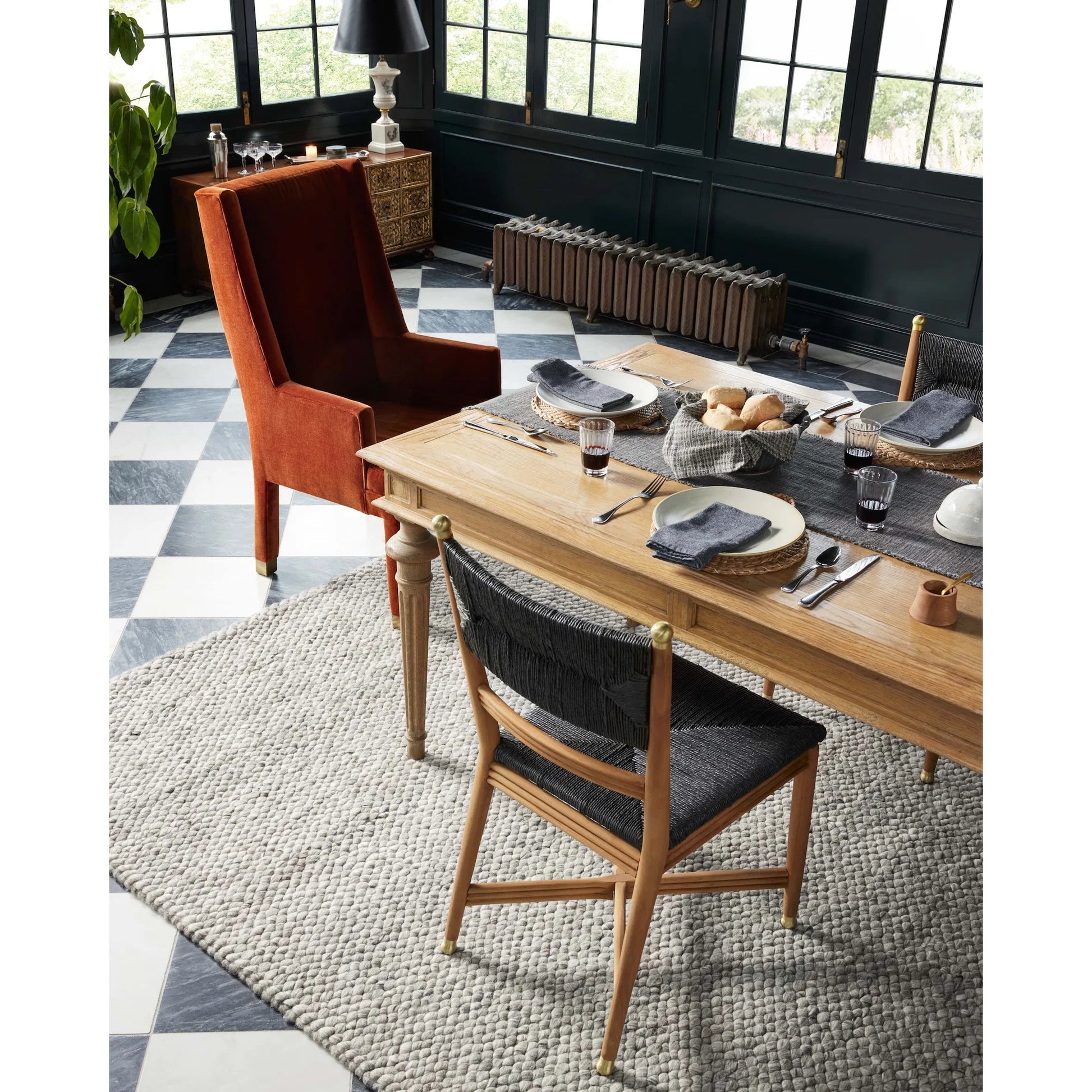 Hendrick HEN-01 Rug by Jean Stoffer x Loloi. Made from 100% wool in a unique style.
