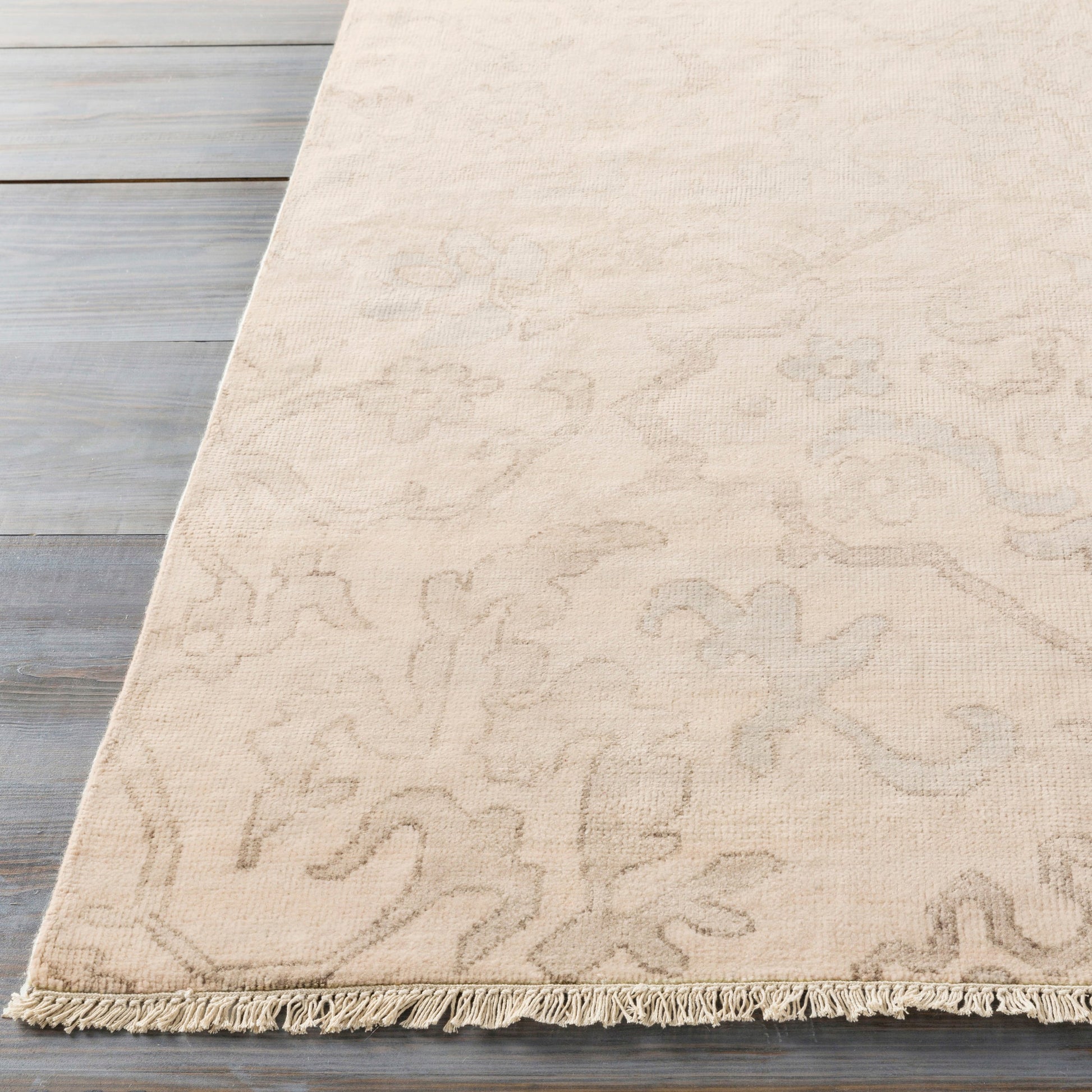 Hillcrest HIL-9036 Rug by Surya. Made from 100% new zealand wool in a unique style.