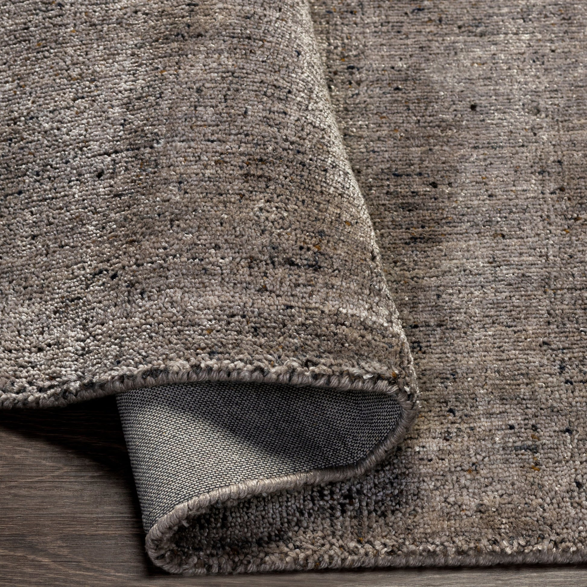 Helen HLE-2304 Rug by Surya. Made from 50% viscose, 50% wool in a unique style.