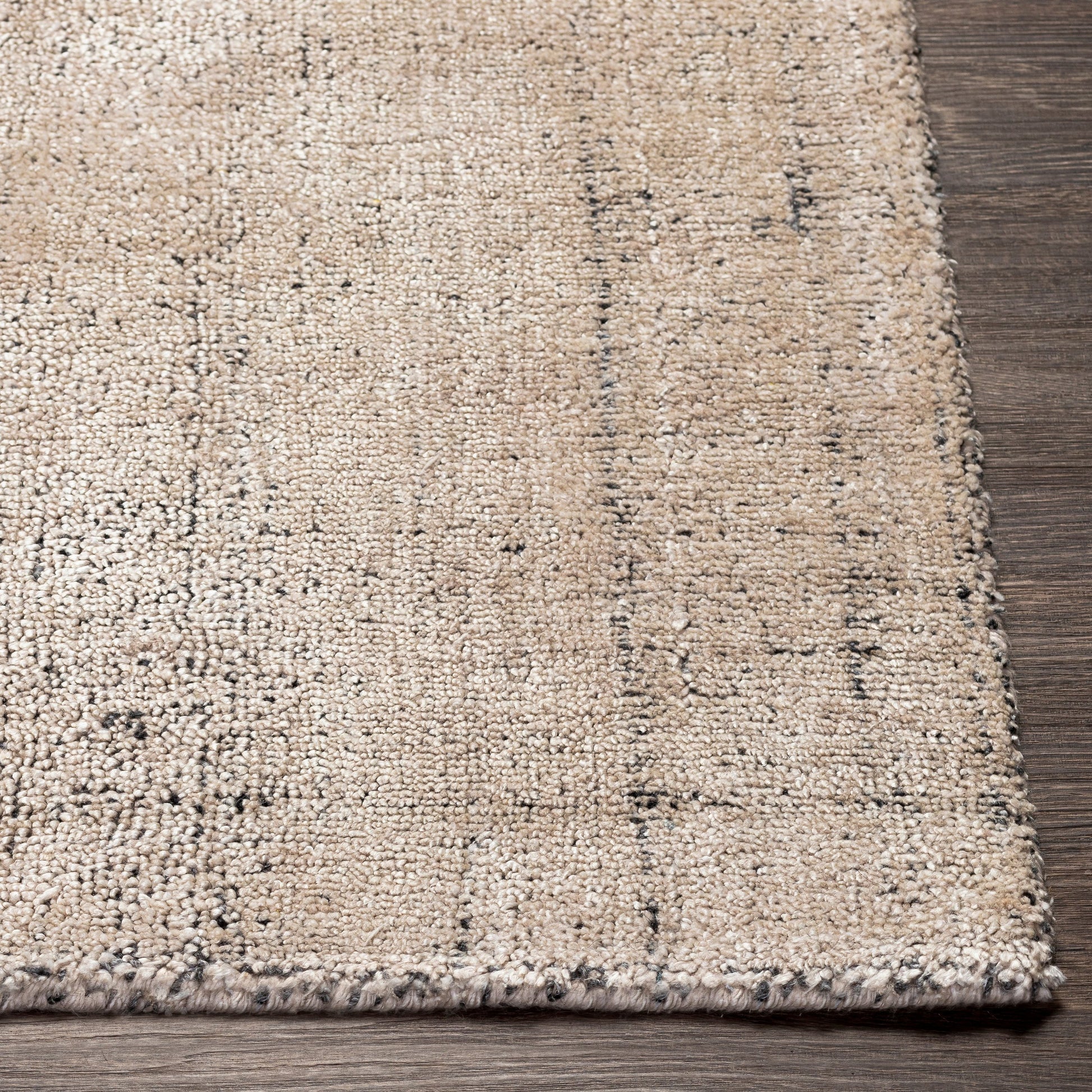 Helen HLE-2304 Rug by Surya. Made from 50% viscose, 50% wool in a unique style.