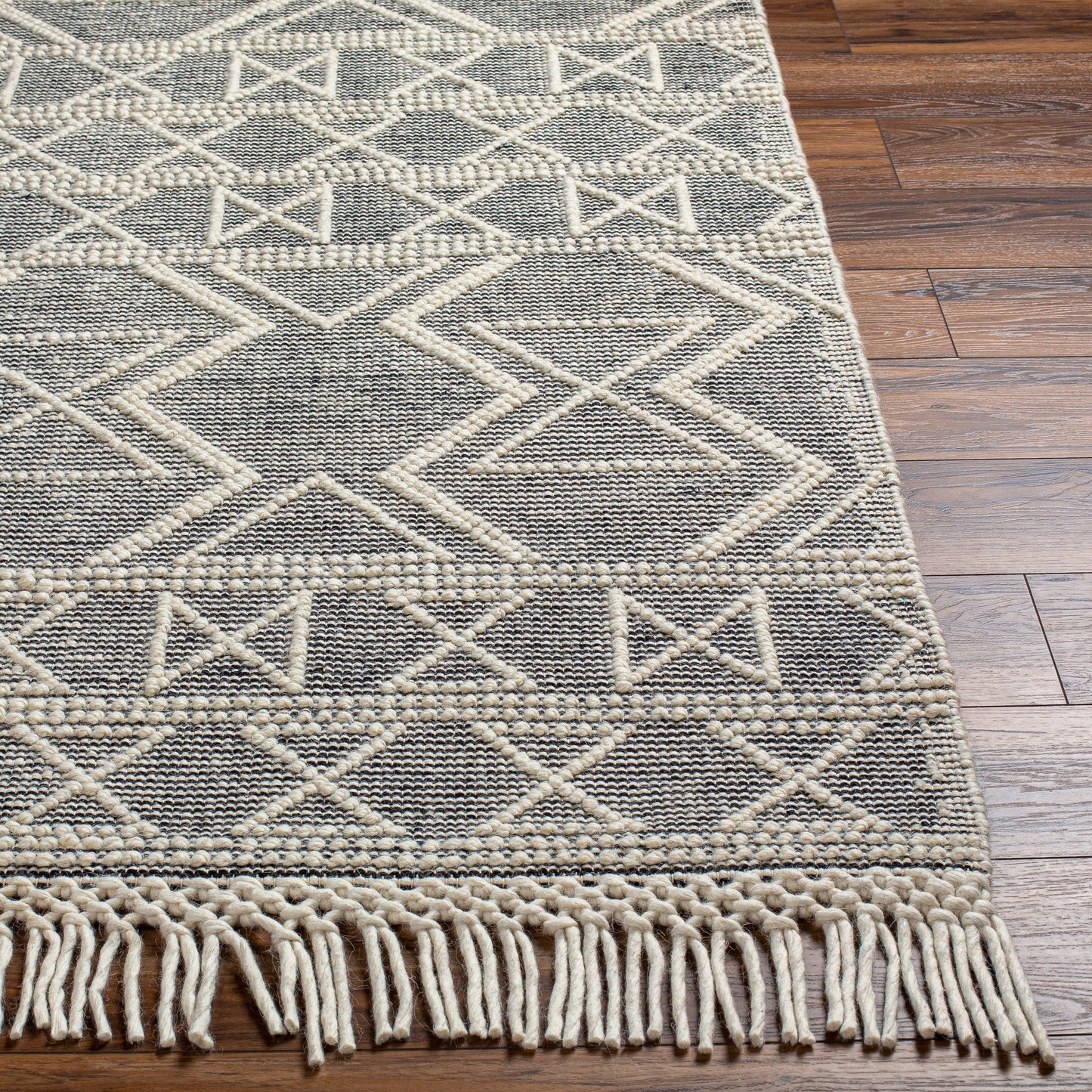 003 SI-1882558,SI-1882559,SI-1882561,SI-1882563 | Closeup | Hemingway HMG-2307 Rug by Livabliss in ivory, black. Made from 60% wool, 40% polyester in a unique style.