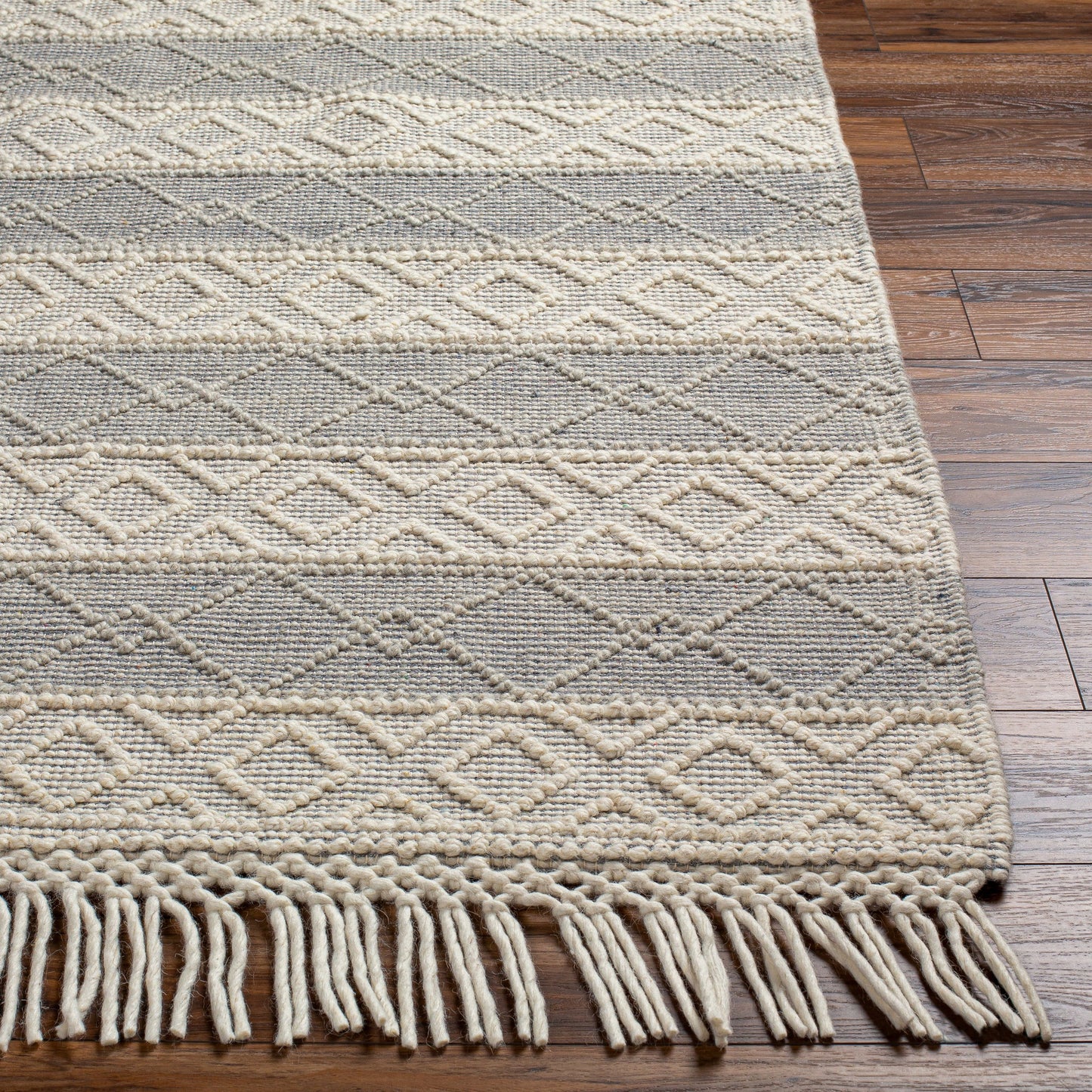 003 SI-1882566,SI-1882567,SI-1882569,SI-1882571,SI-1882572 | Closeup | Hemingway HMG-2308 Rug by Livabliss in ivory, beige, taupe. Made from 60% wool, 40% polyester in a unique style.
