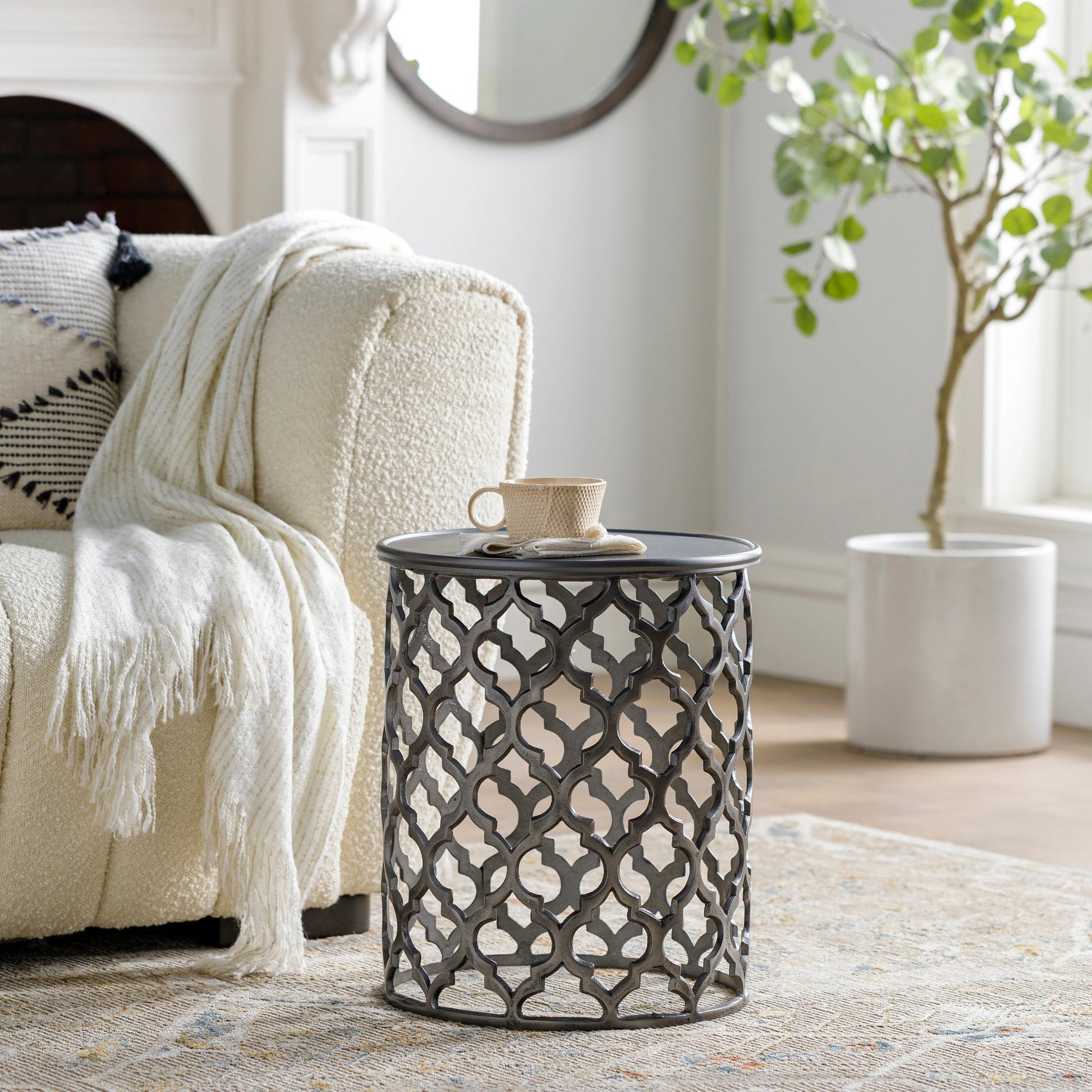 Hammett - 18543 by Surya in gold and powder coatedglazed. Made from top: aluminum, base: 100% aluminum in a eclectic & global style.