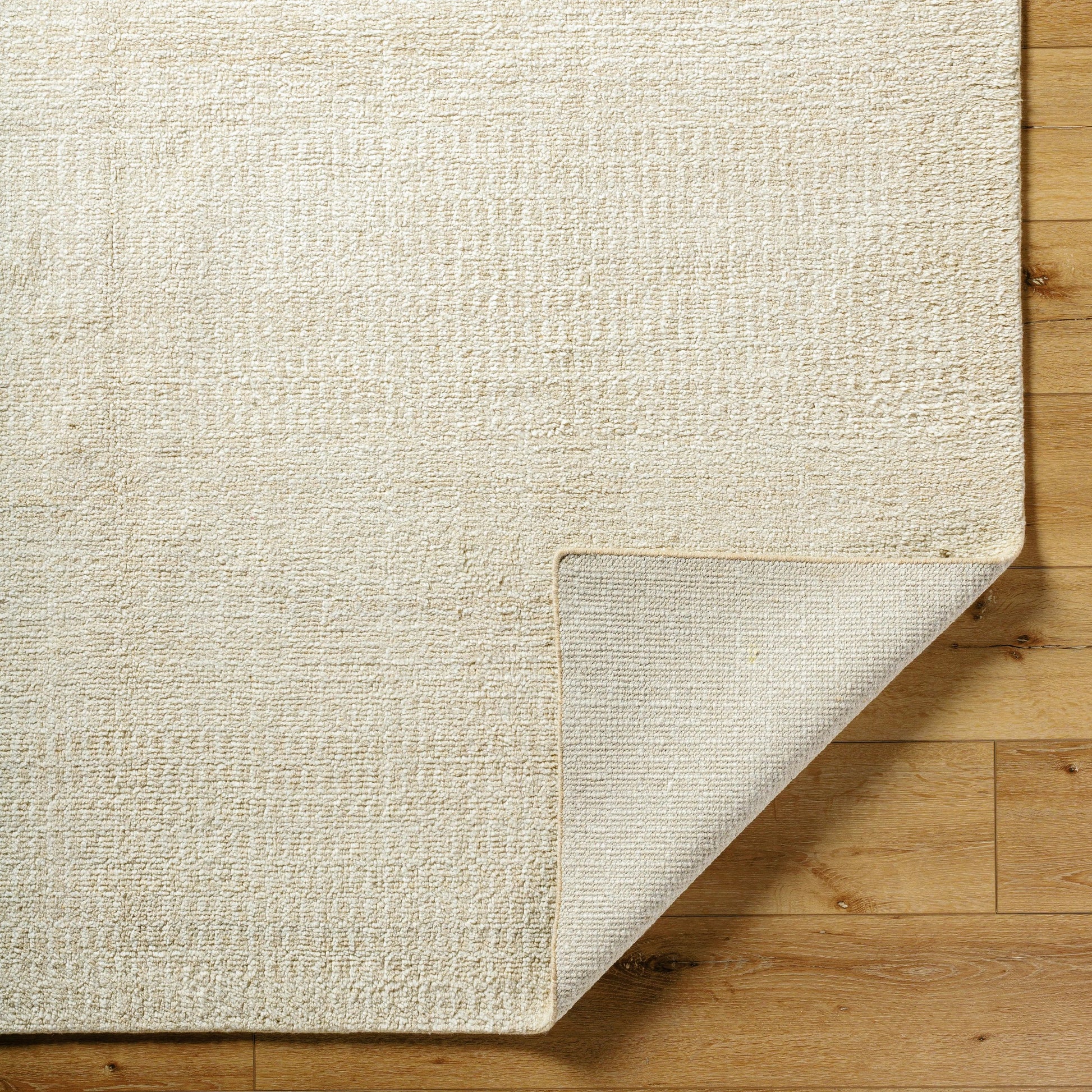 Hoffenheim Rug - 529119 by Surya in light silver, pearl. Made from wool, nylon in a unique style.