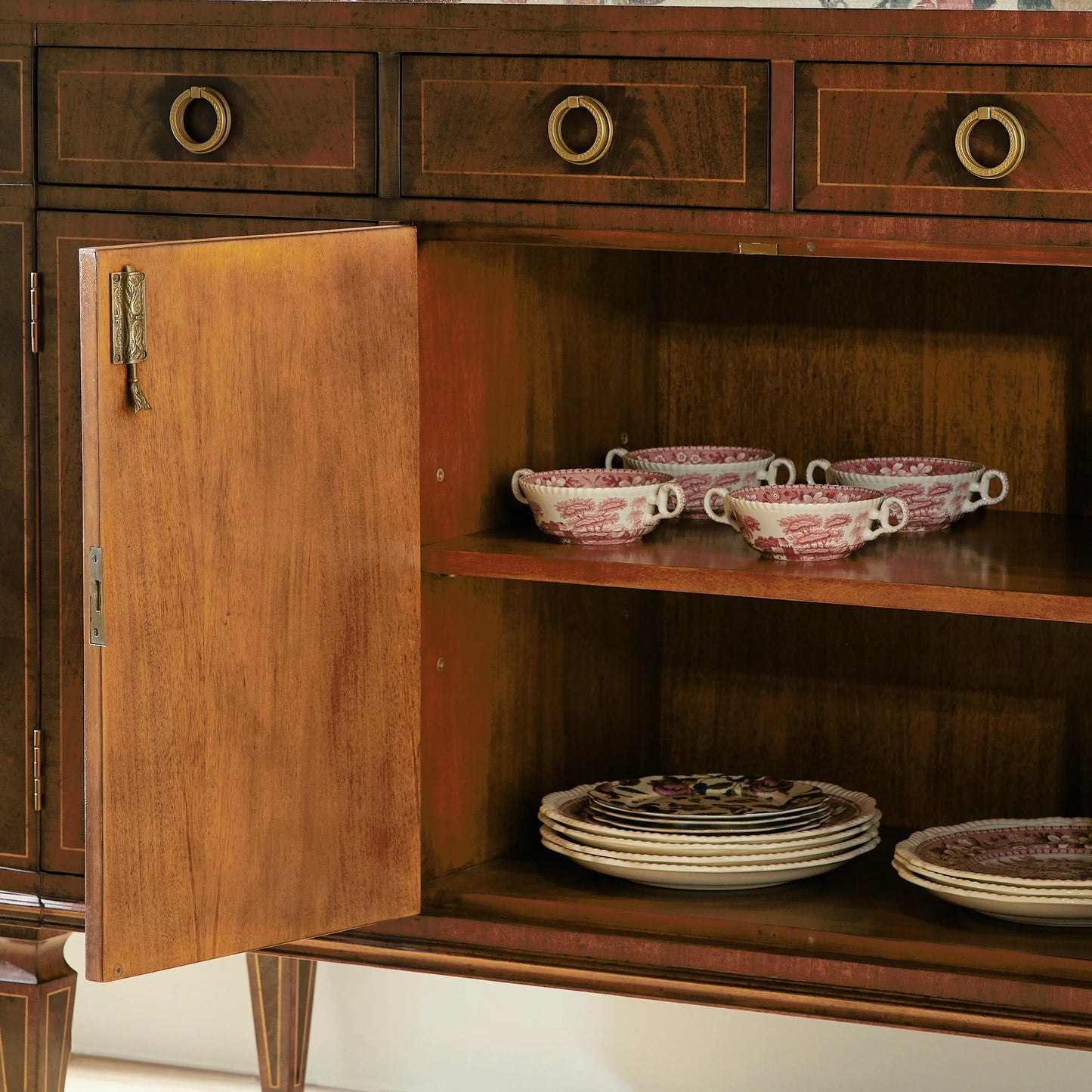 016 SR-846112 | Lifestyle | Buckingham Regency Style Mahogany Credenza by Jonathan Charles in brown and medium antique mahogany. Made from acacia in a traditional style.